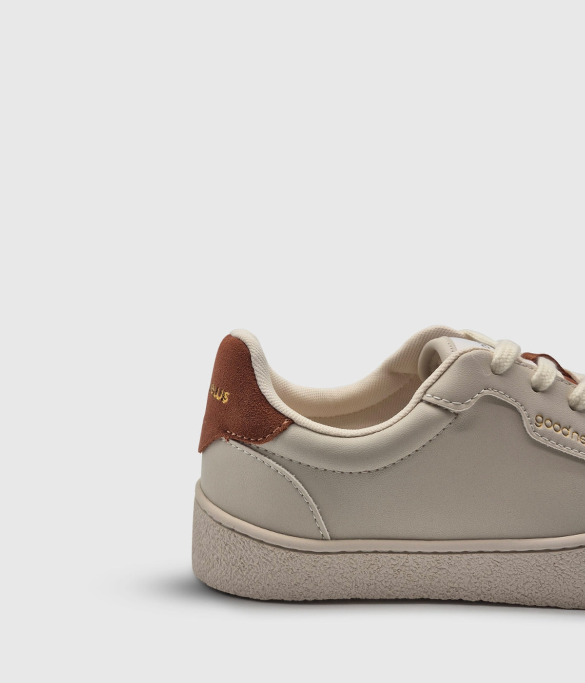 #color_White / Brick