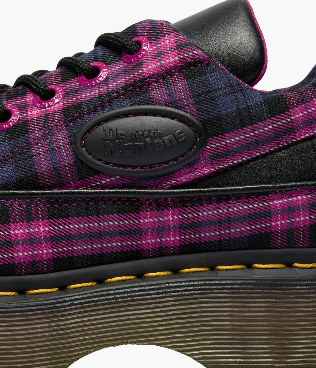 Dr Martens Women's Buzz Tartan 5-Eye Shoes