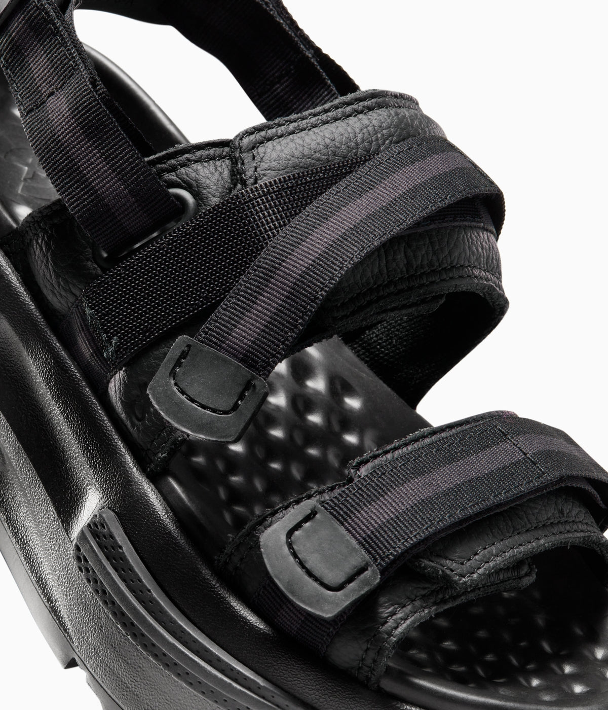 #color_Black/Black/Black