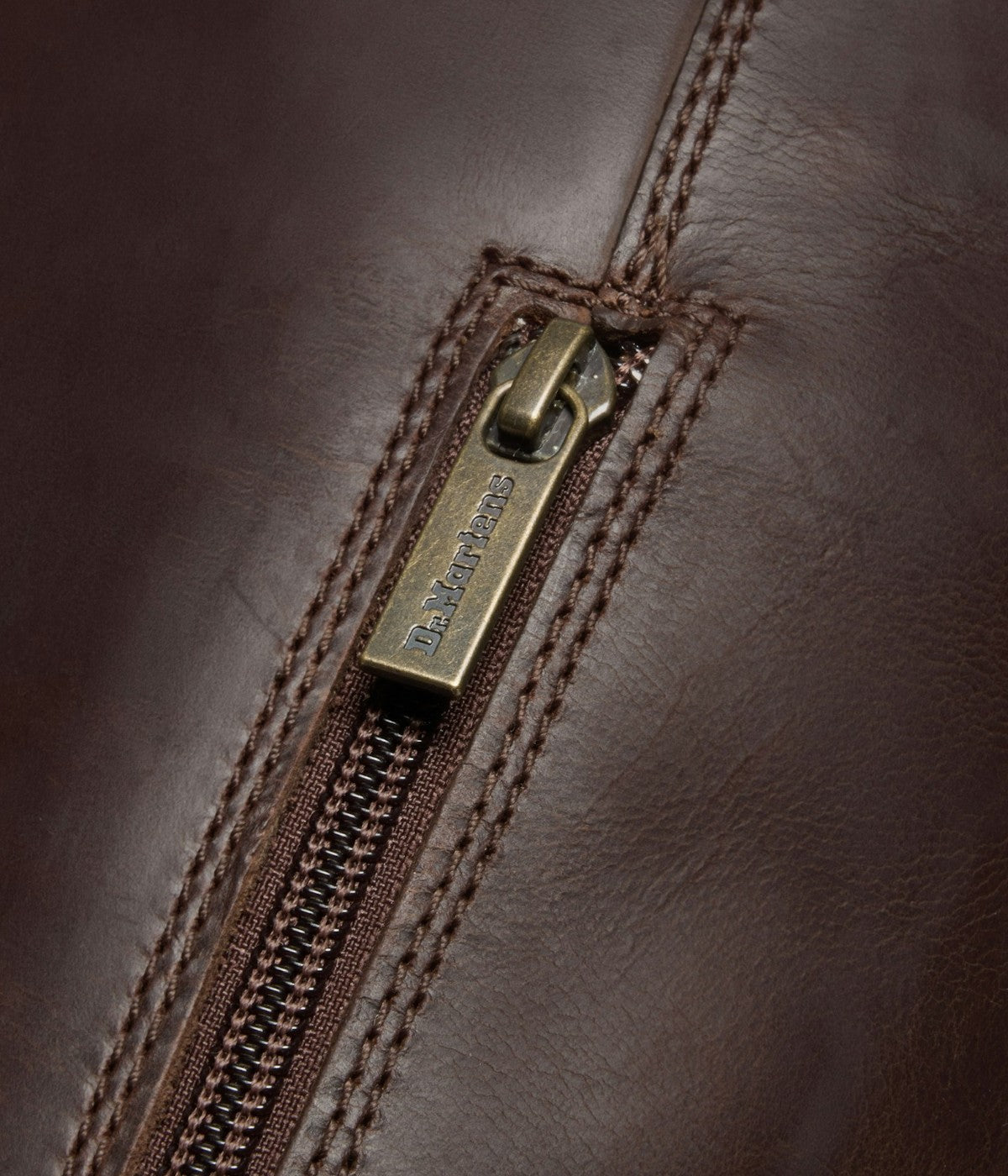 #color_Dark Brown / Crazy Horse