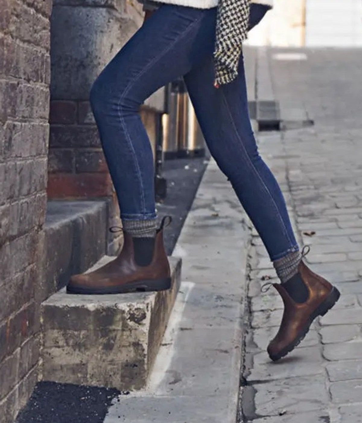 #color_Antique Brown