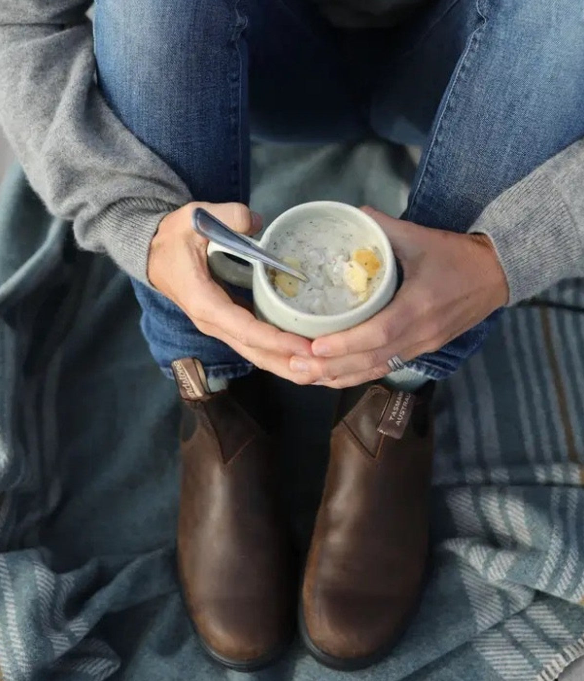 #color_Antique Brown