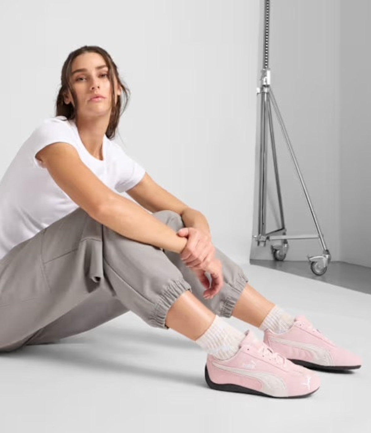 #color_Pink / White