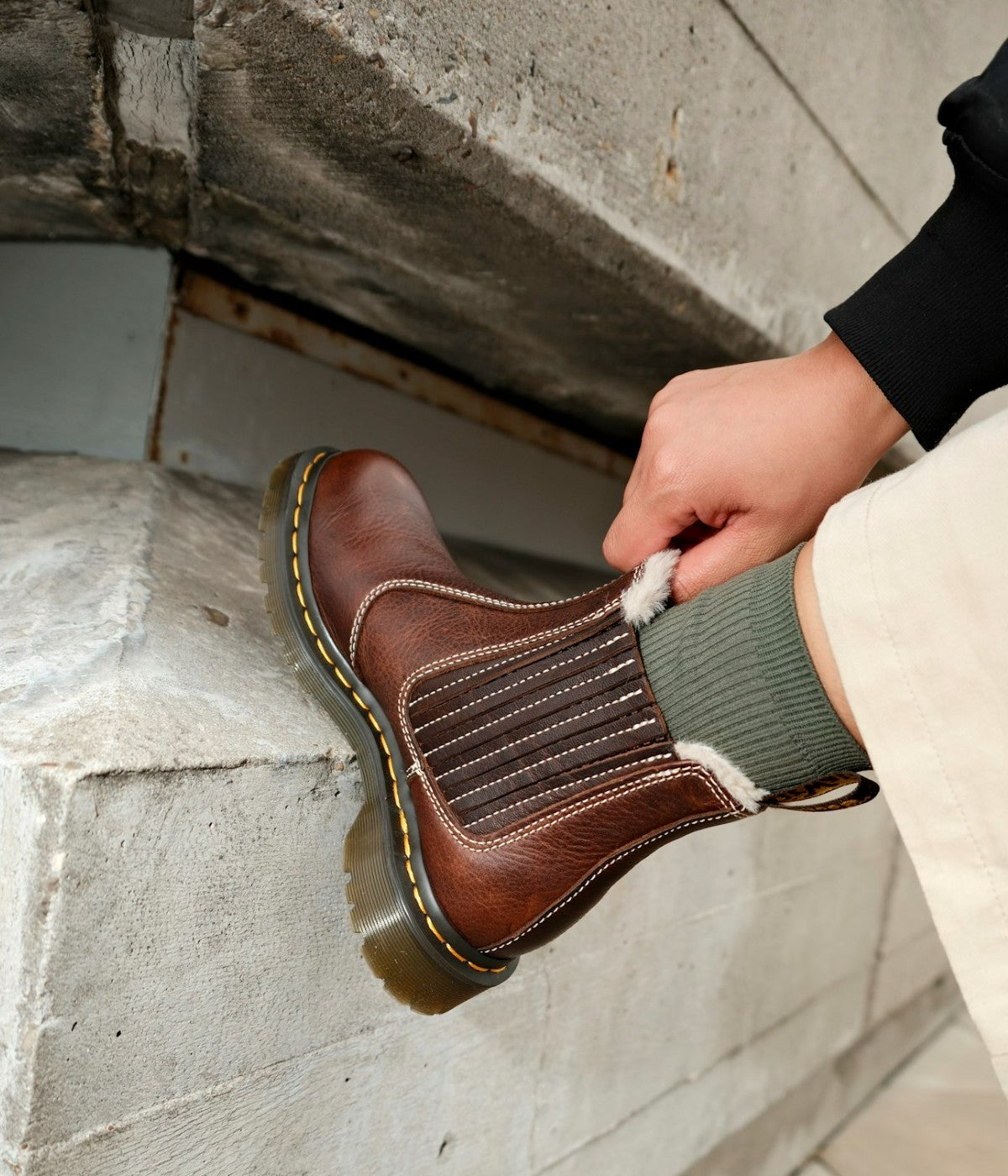 #color_Dark Brown + Grizzly