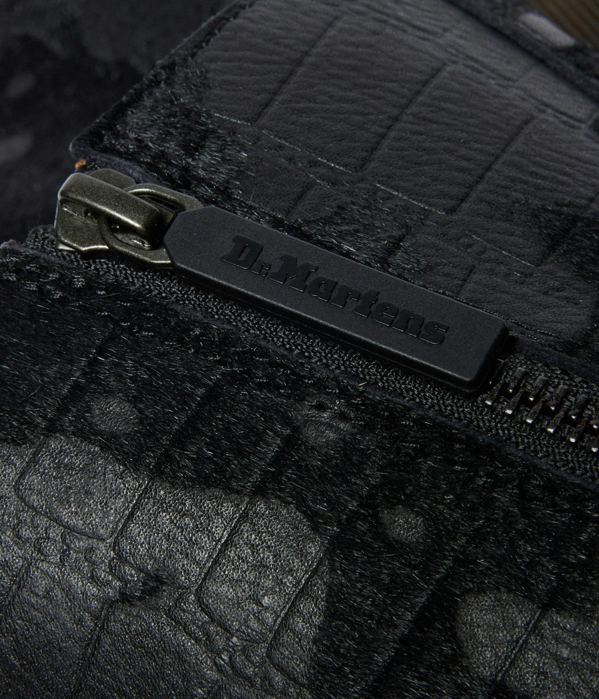 #color_Black