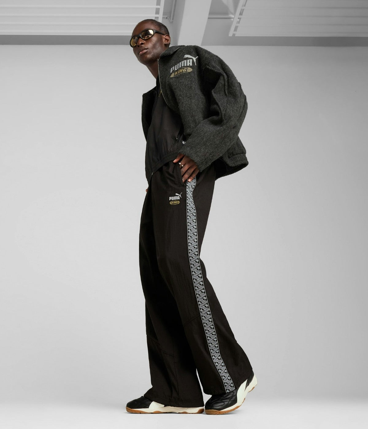 #color_PUMA Black-Warm White