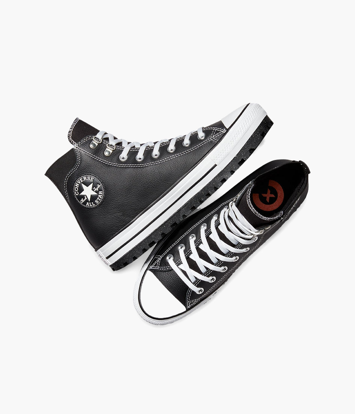 #color_Black / White / Silver