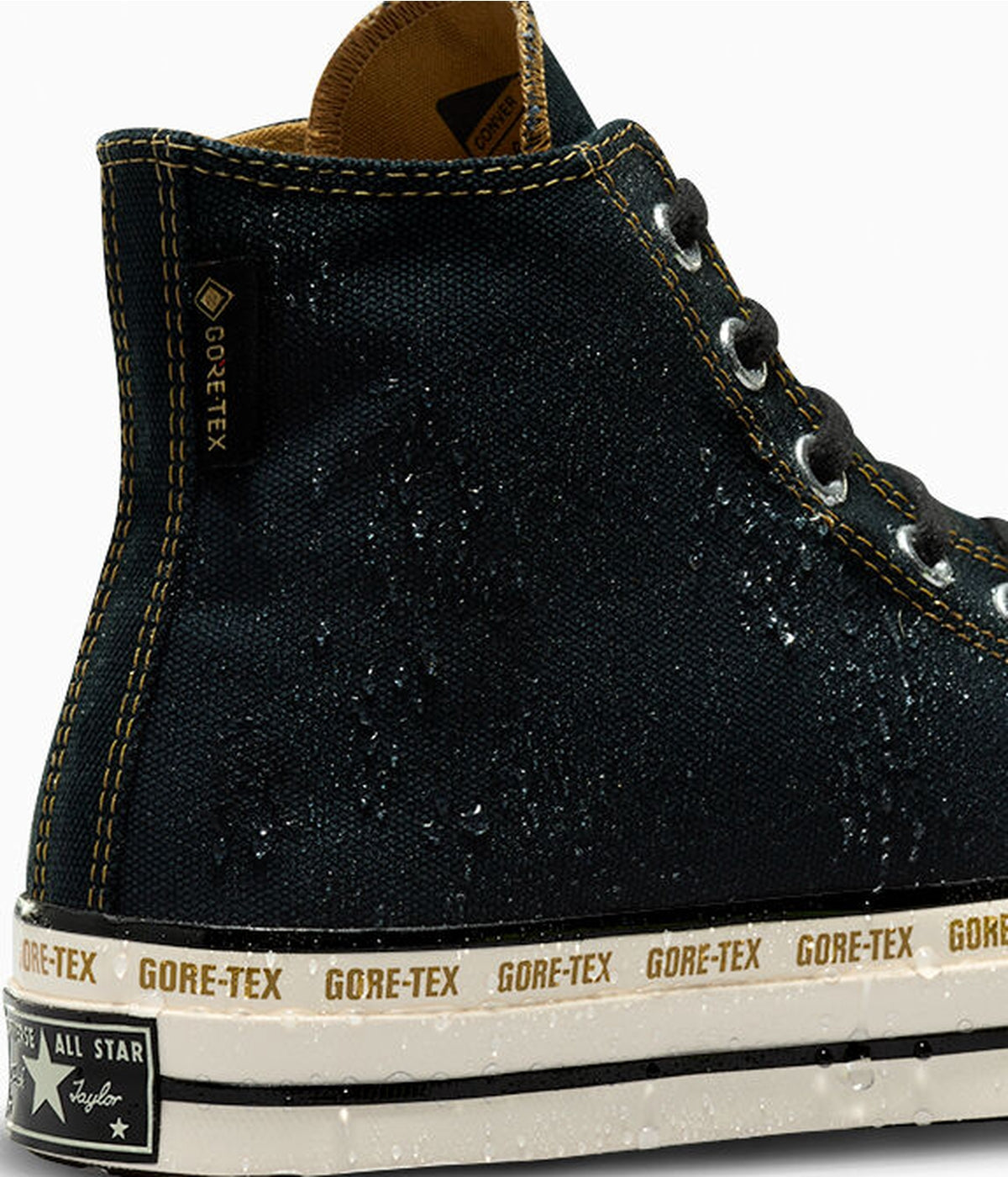 #color_Black / Toadstool Tan / Egret