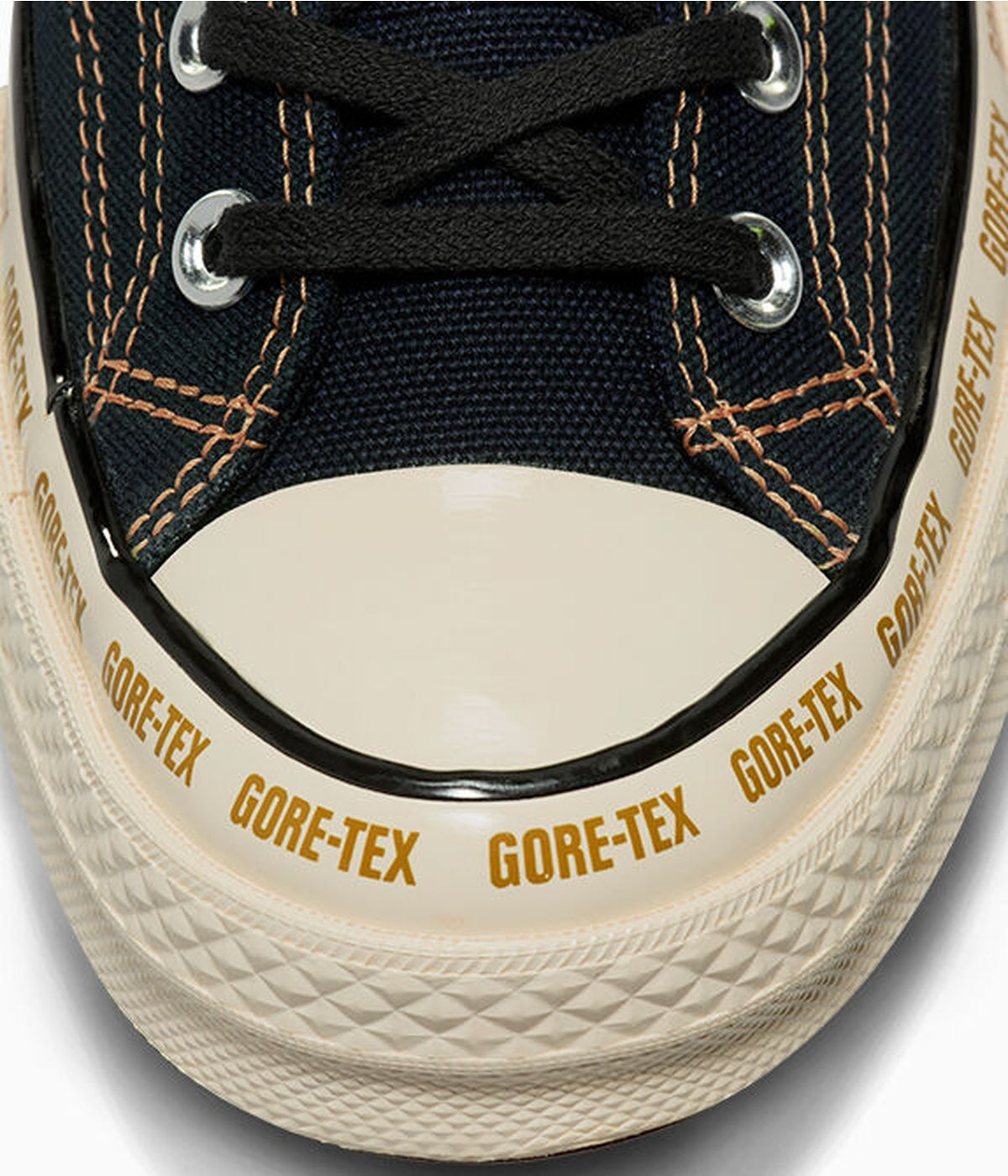 #color_Black / Toadstool Tan / Egret