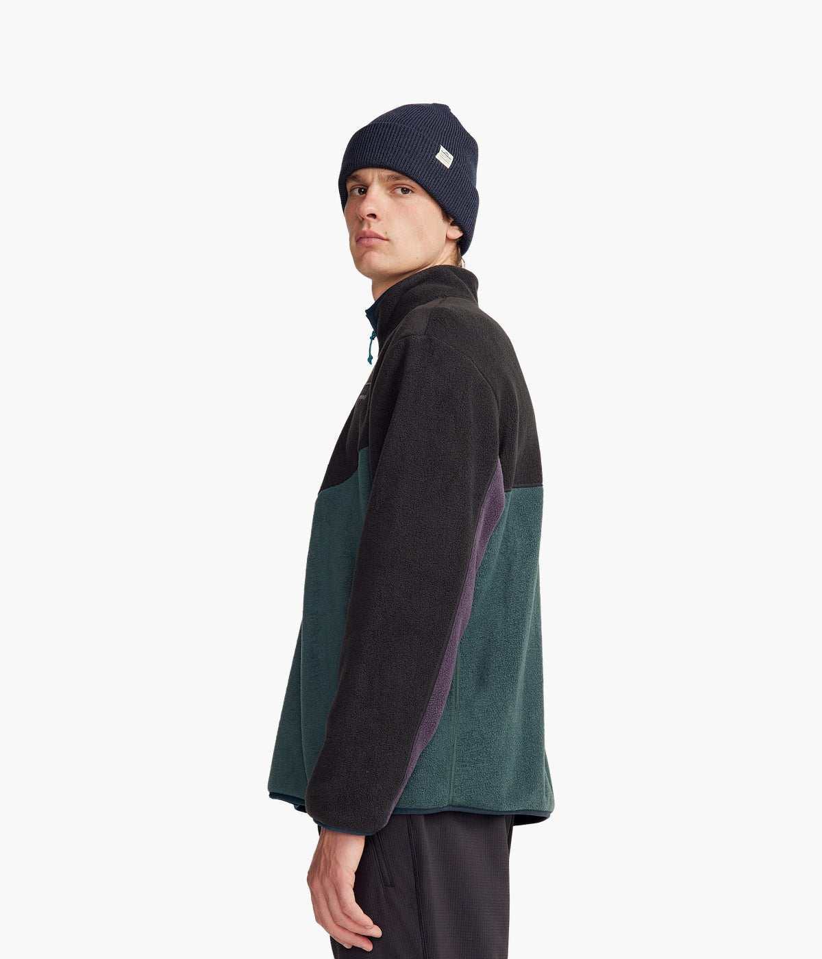 #color_Black Stingray / Deep Forest