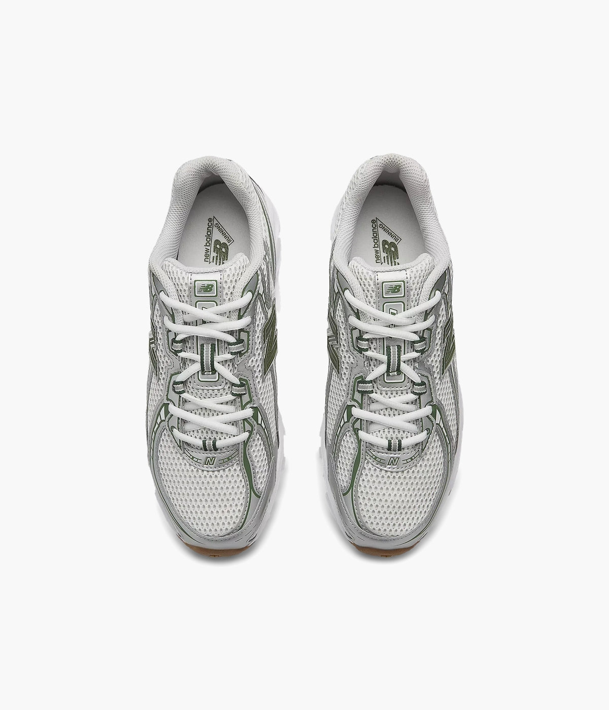 #color_Grey Matter with Dark Alpine Green and Reflection