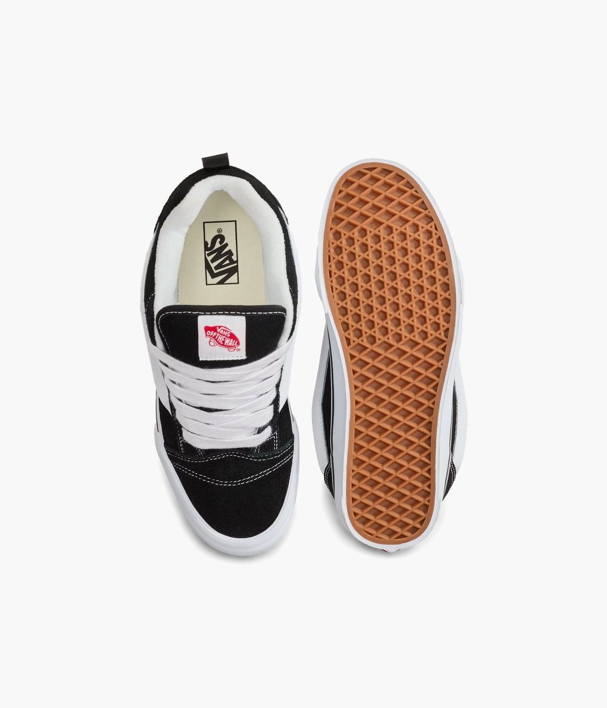 #color_Black / True White