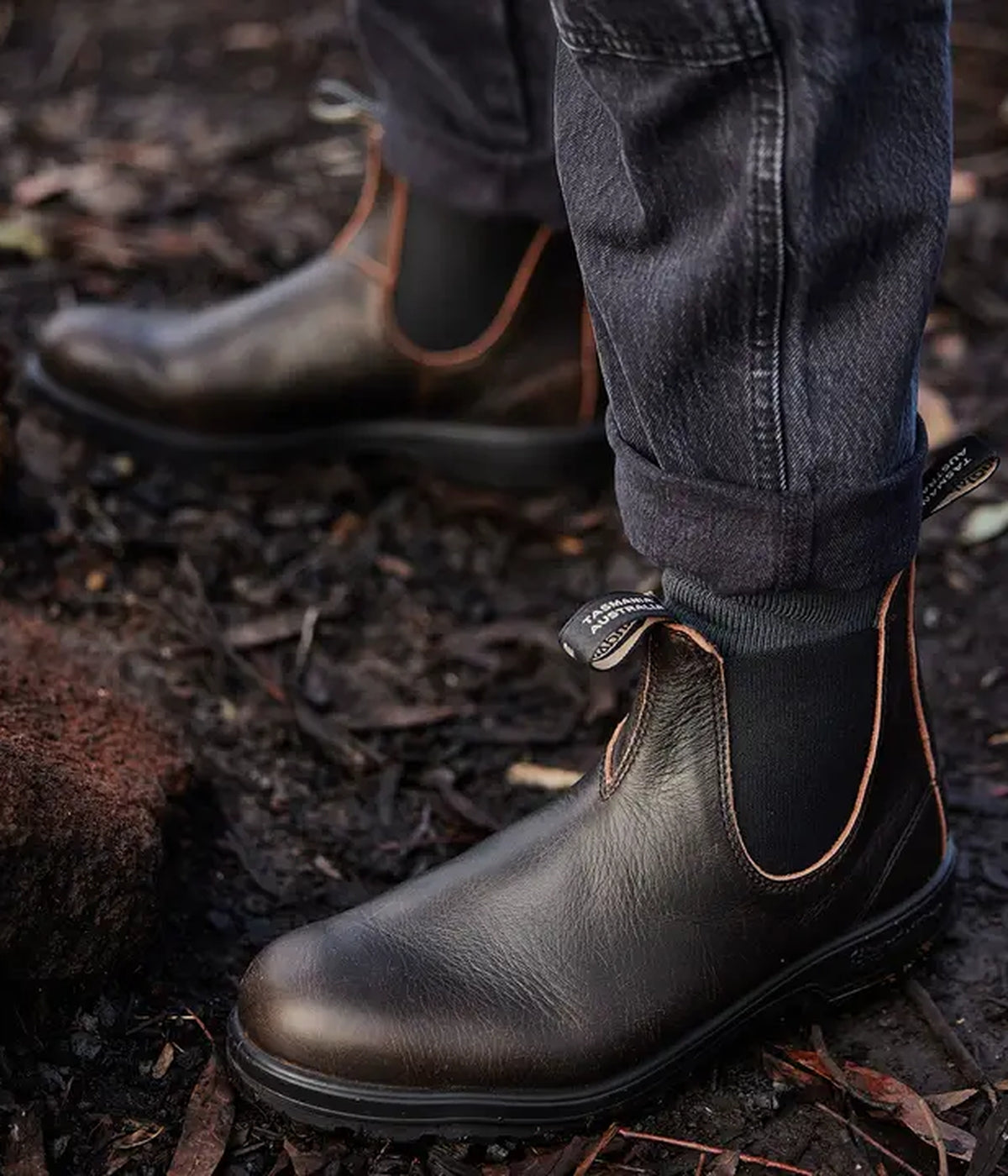 #color_Vintage Brown