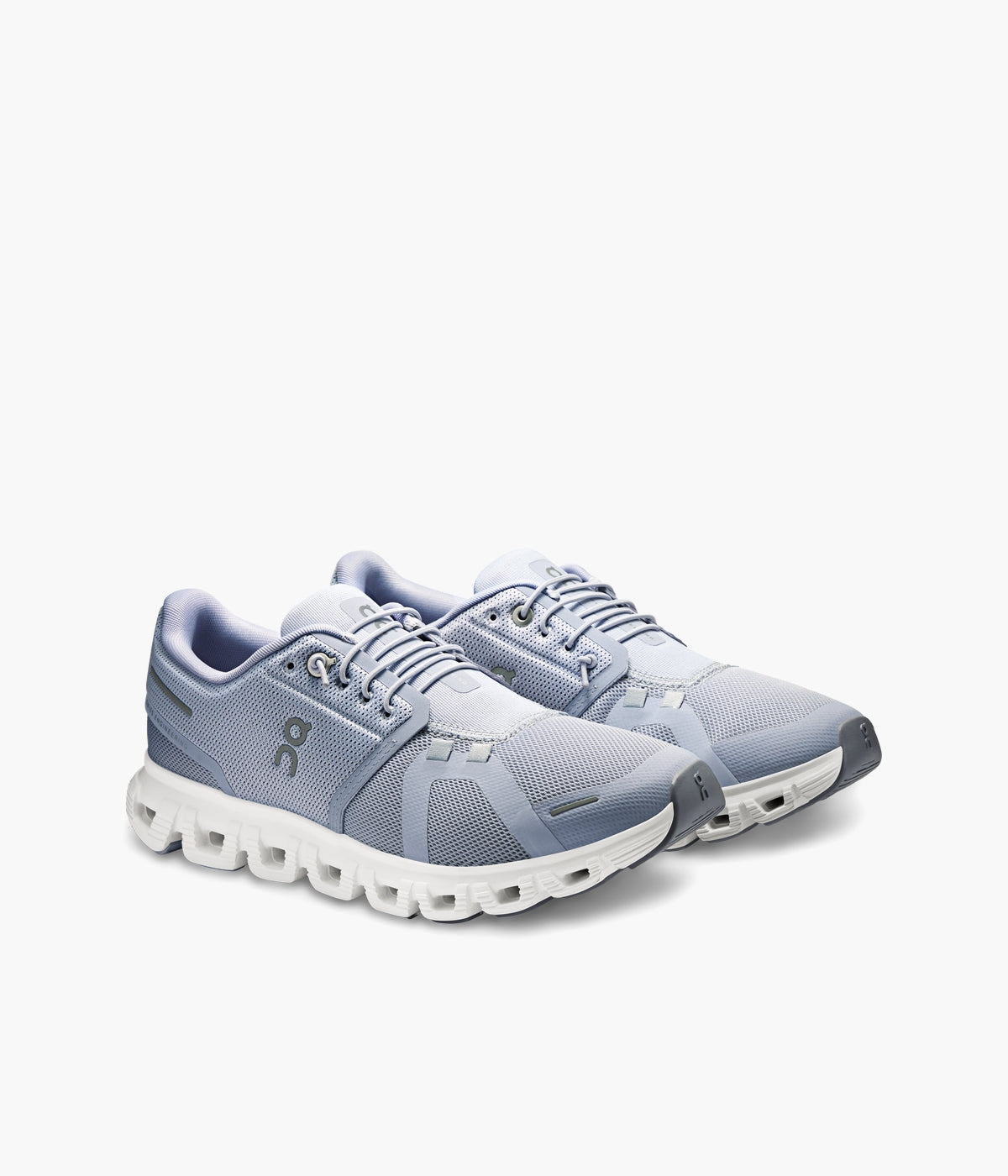#color_Nimbus / White