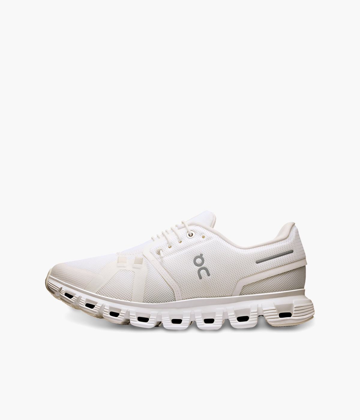 #color_White / White