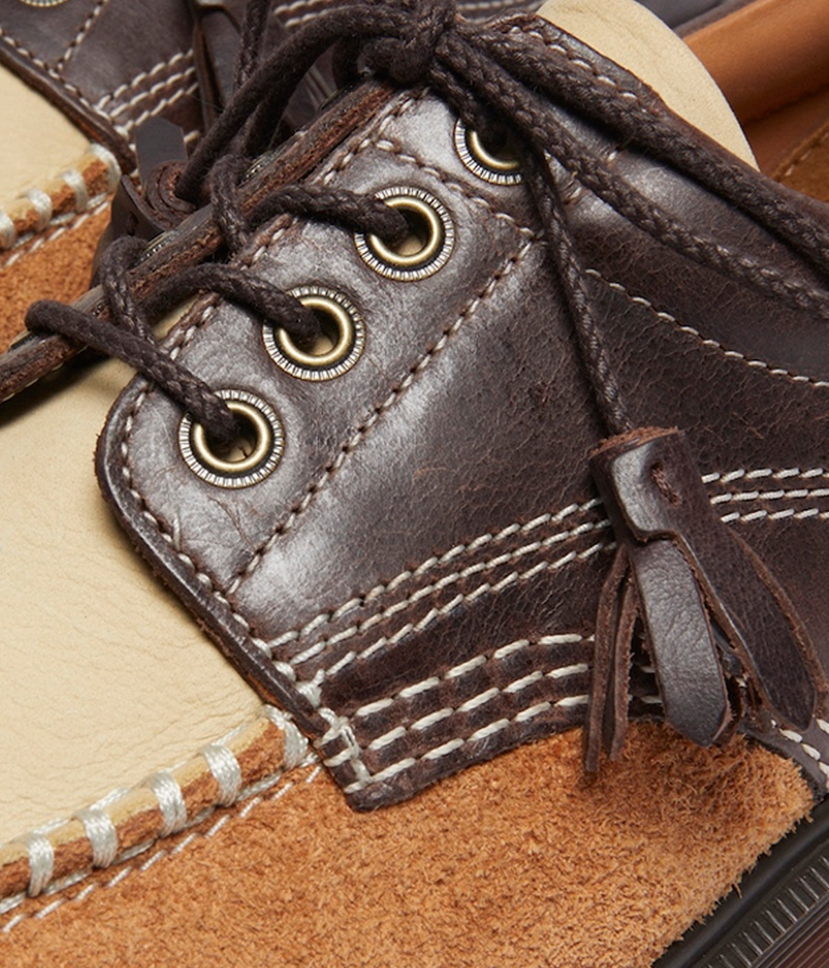 #color_Dark Brown / Light Tan