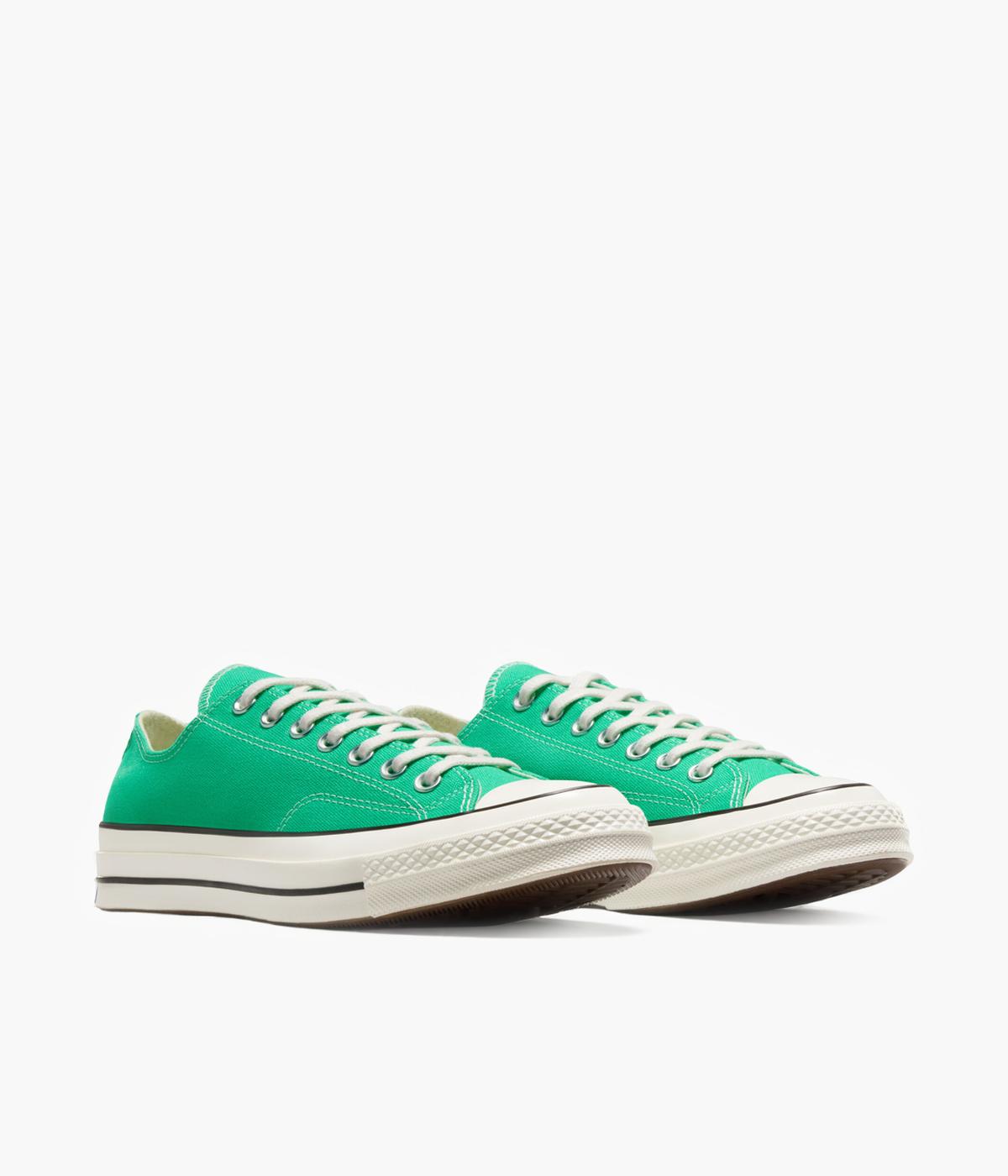 #color_Apex Green/Egret/Black