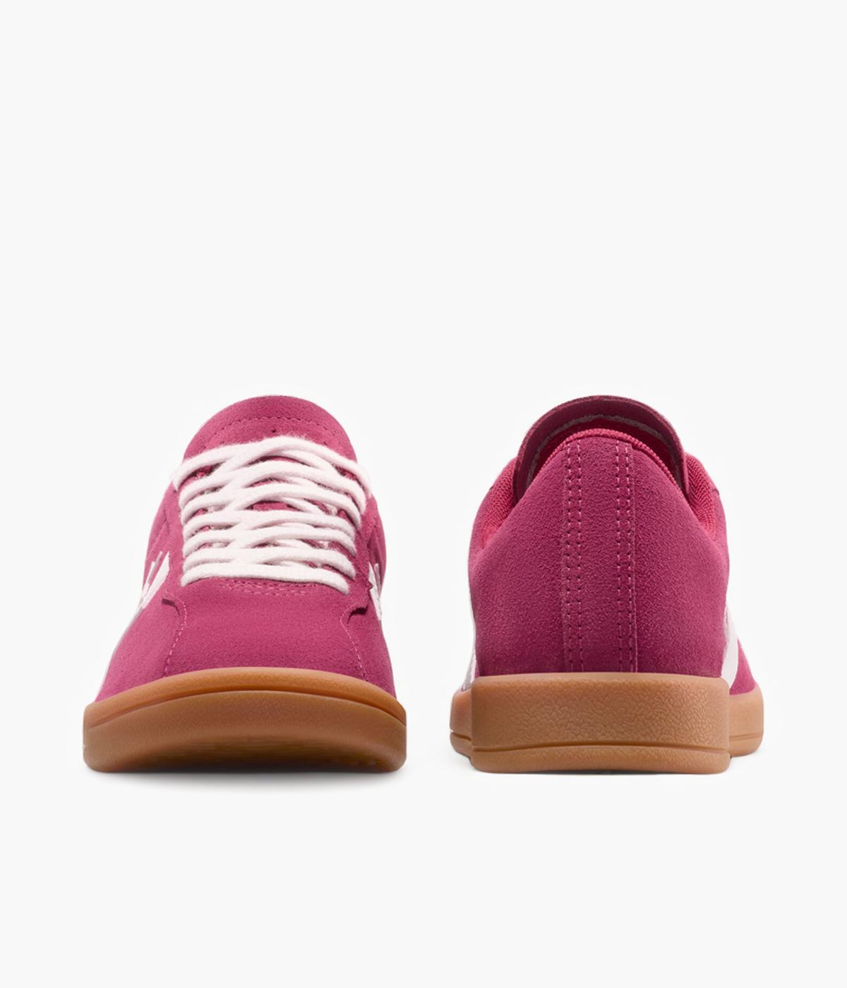 #color_Sporty Berry/Vintage White/Gum
