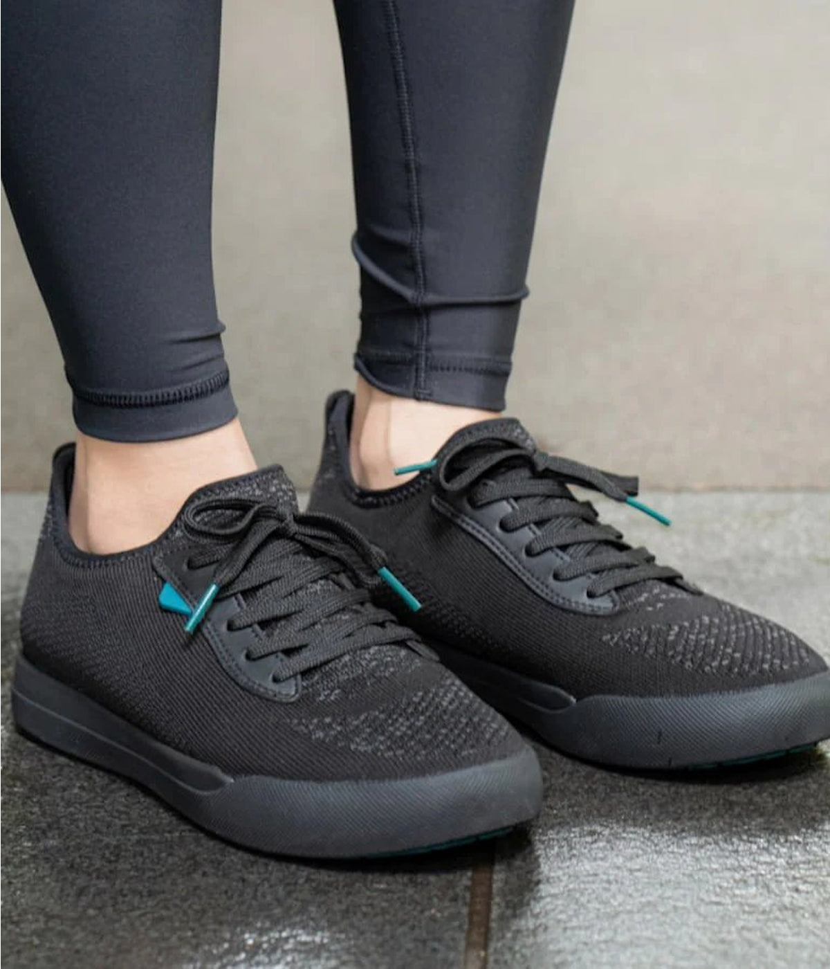 #color_Asphalt Black On Black