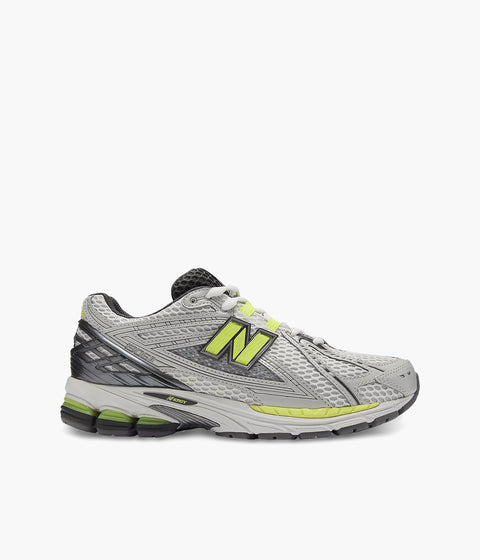 #color_Light Silver Metallic with Alkaline Green