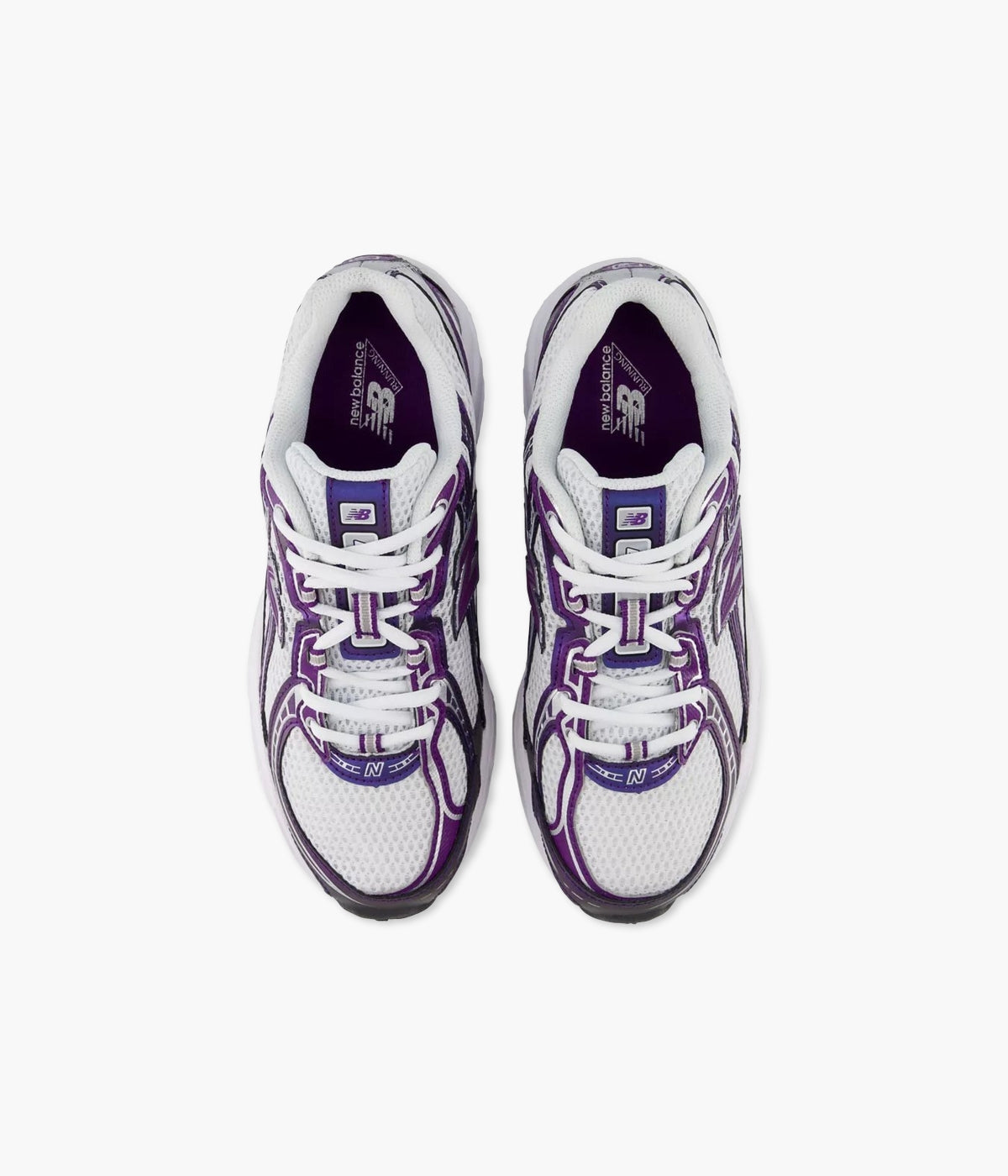 #color_Concord Grape With White And Phantom