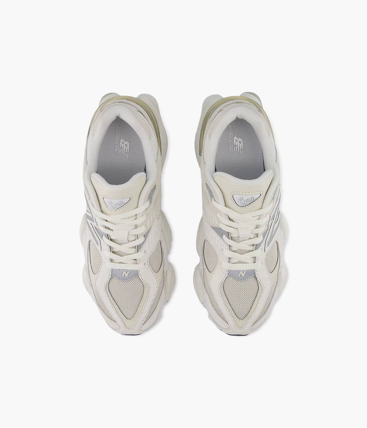 #color_Sea Salt With Moonbeam And Turtledove