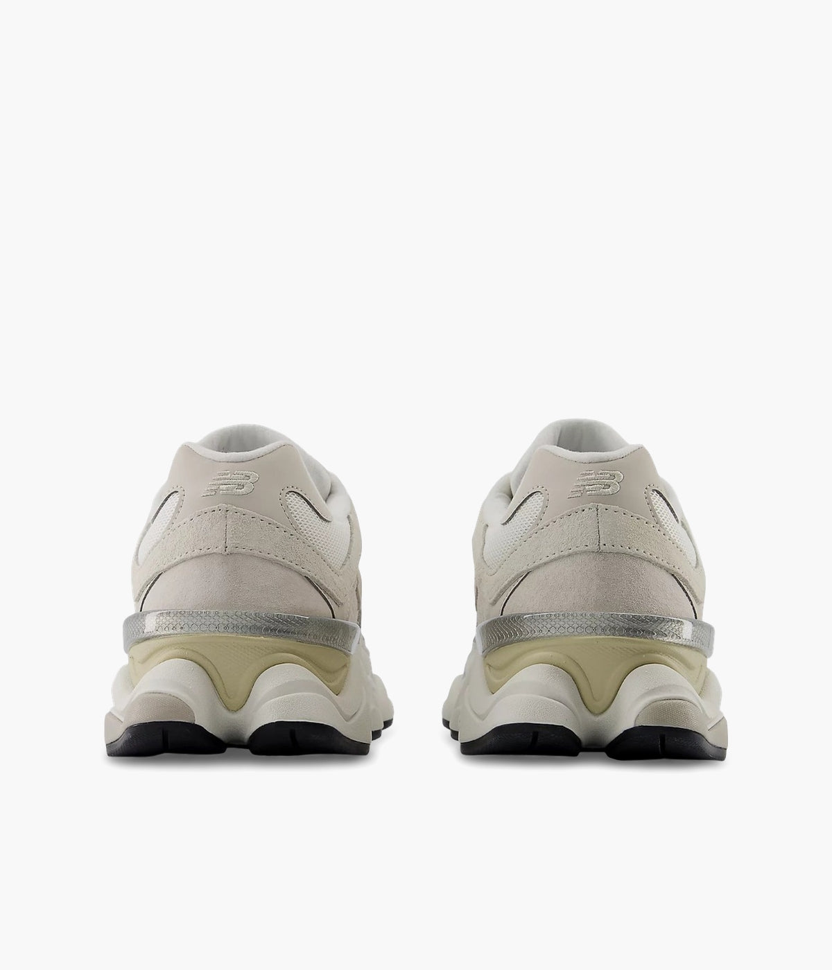 #color_Sea Salt With Moonbeam And Turtledove