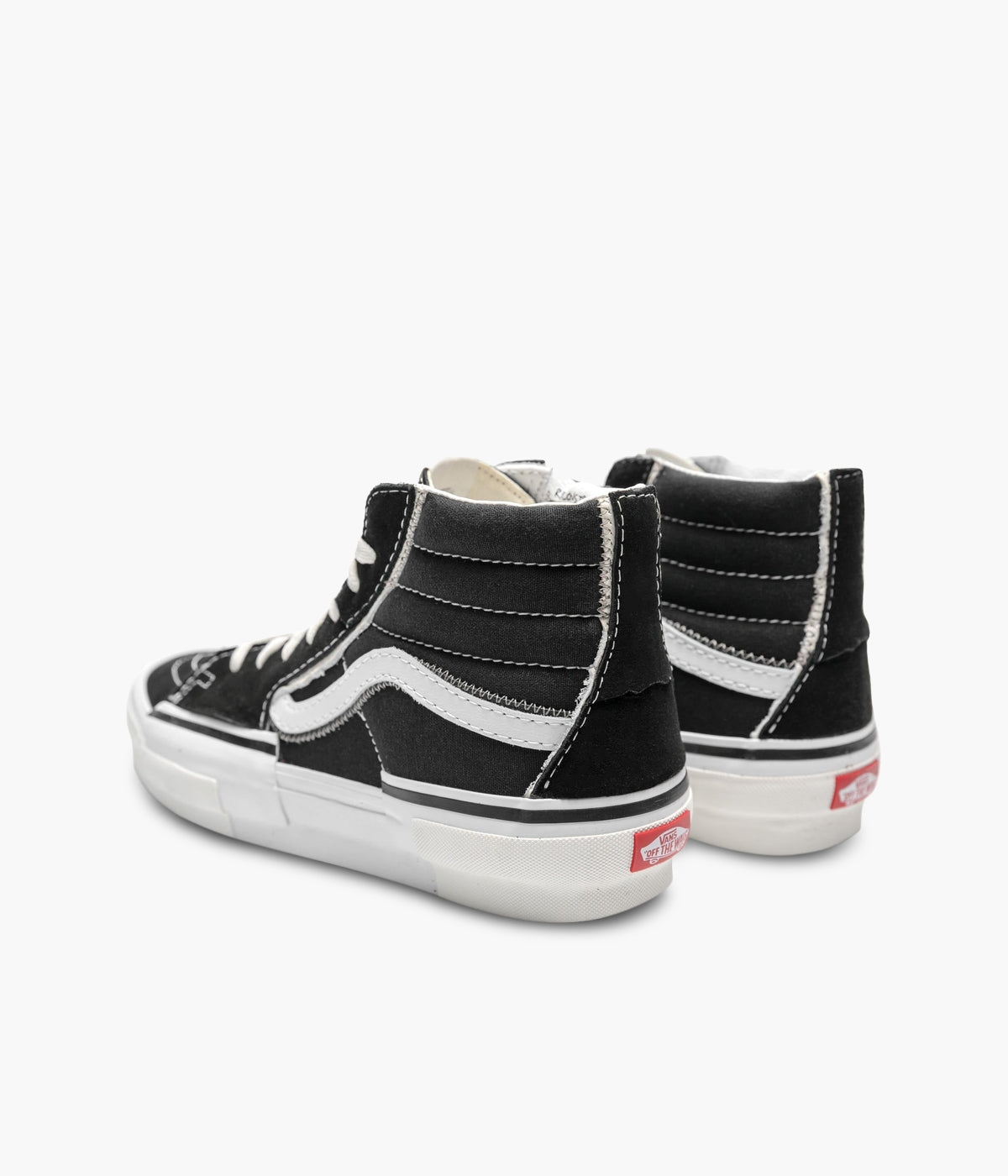 #color_Black / True White