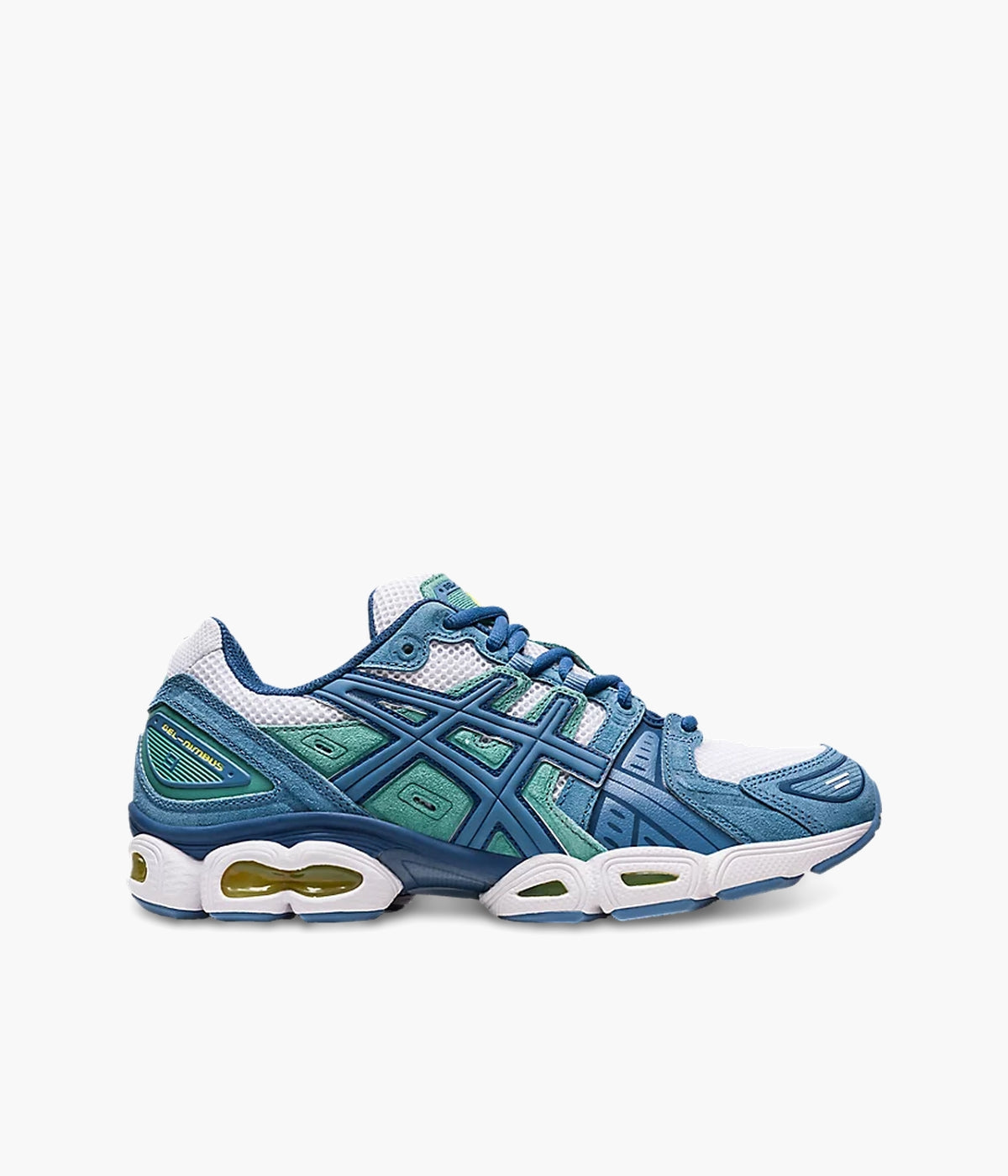 ASICS GEL-NIMBUS® 9 – Y2K-Inspired Running Sneaker with GEL