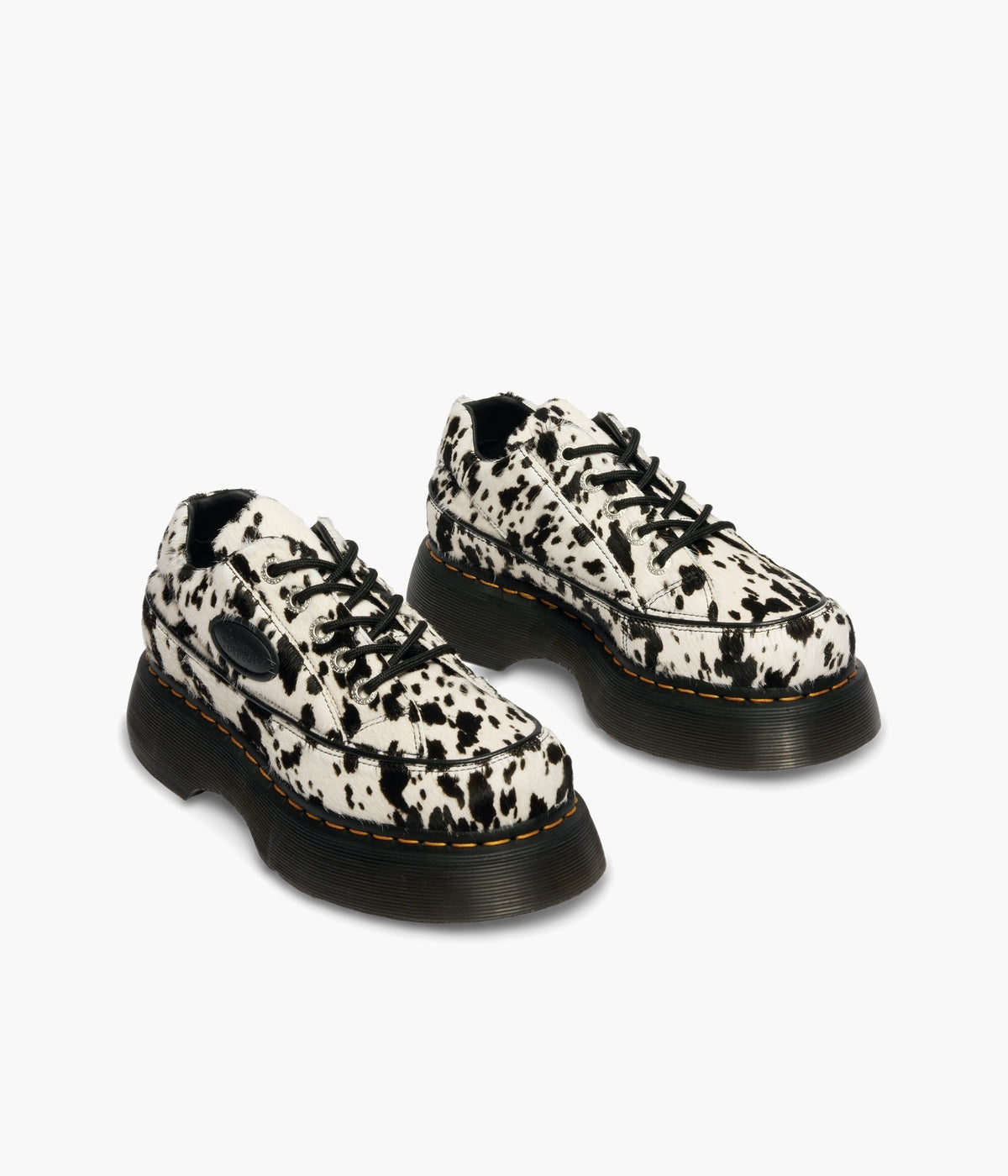 #color_Cream & Black