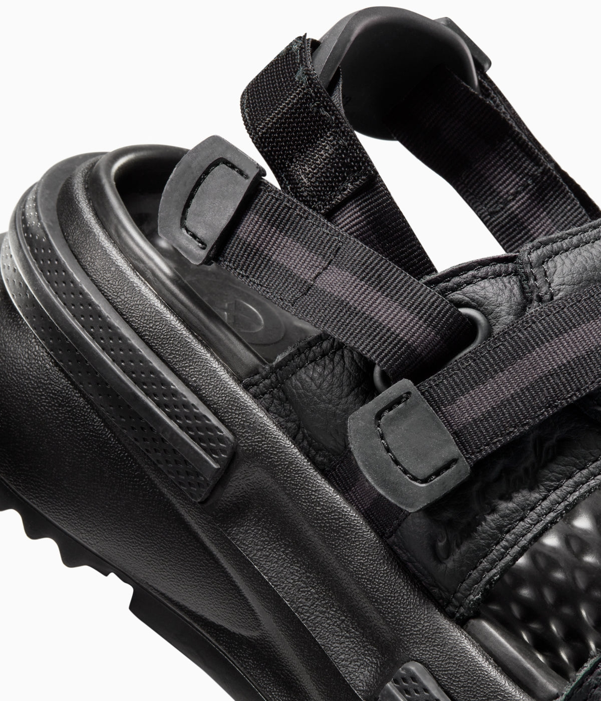 #color_Black/Black/Black