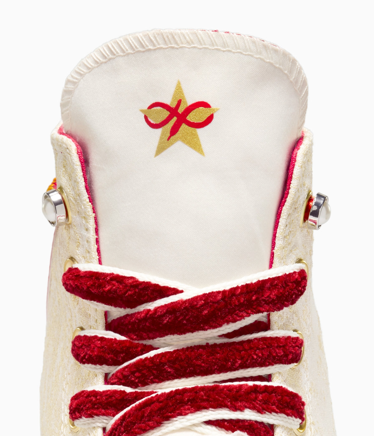 #color_Egret/Enamel Red/Light Gold