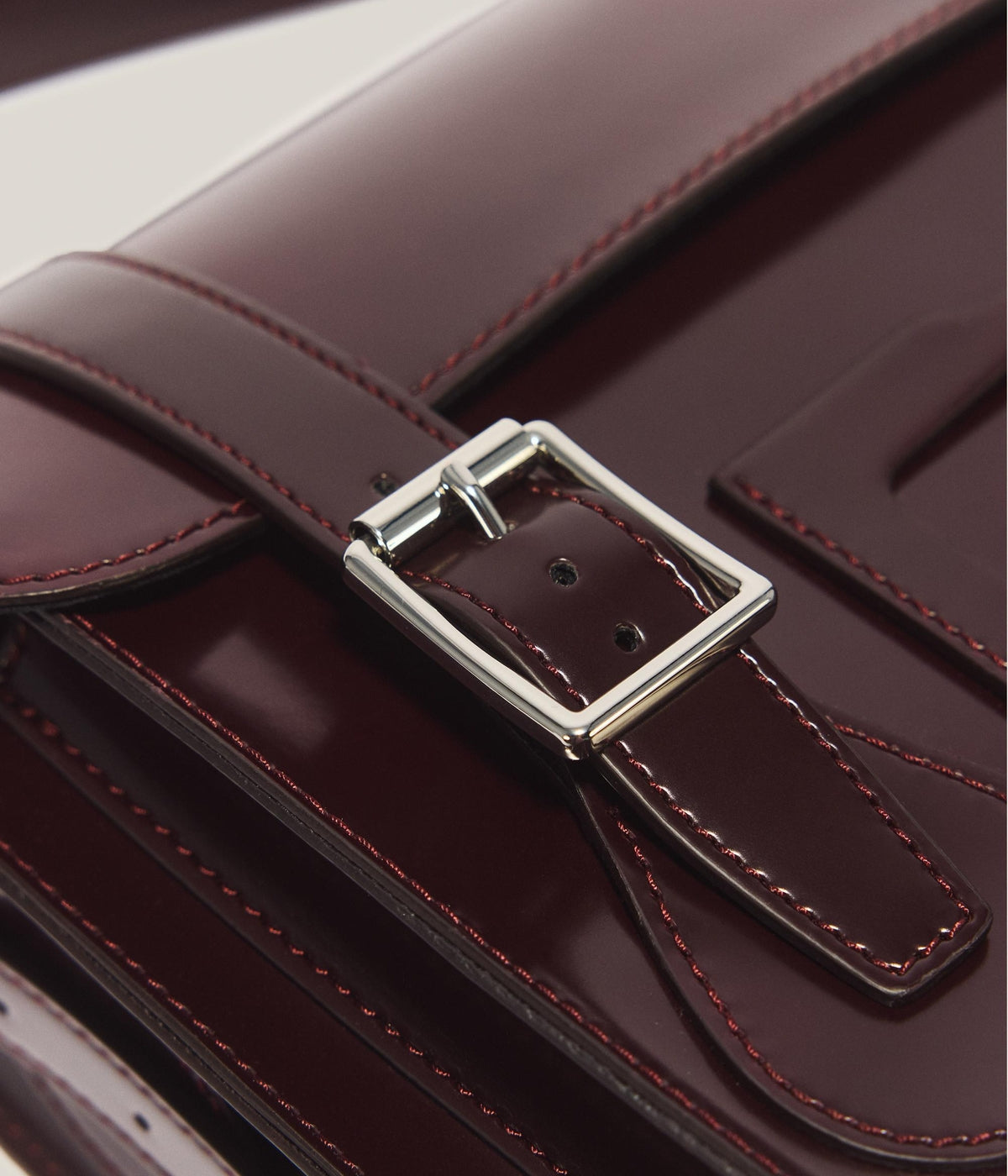 #color_Cherry Red Oxford Rub Off