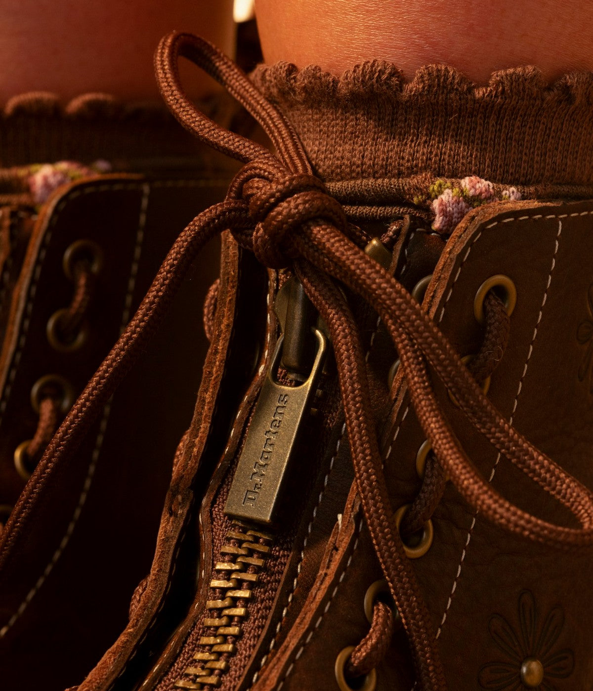 #color_Dark Brown + Grizzly