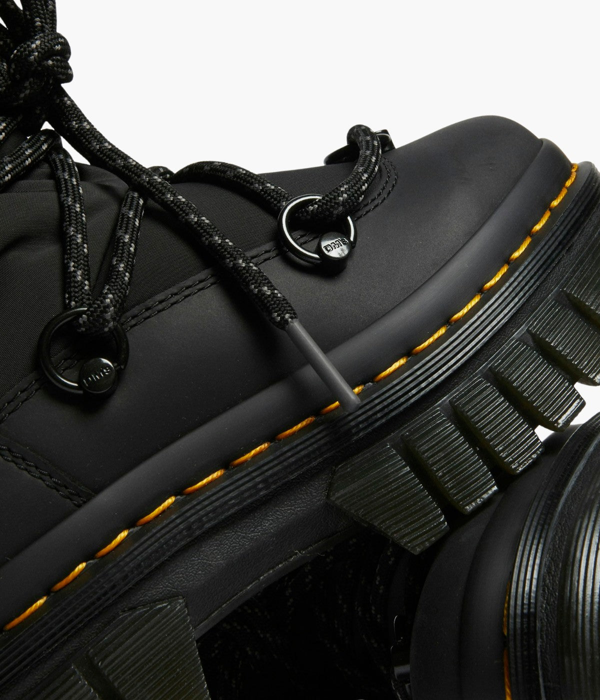 #color_Black