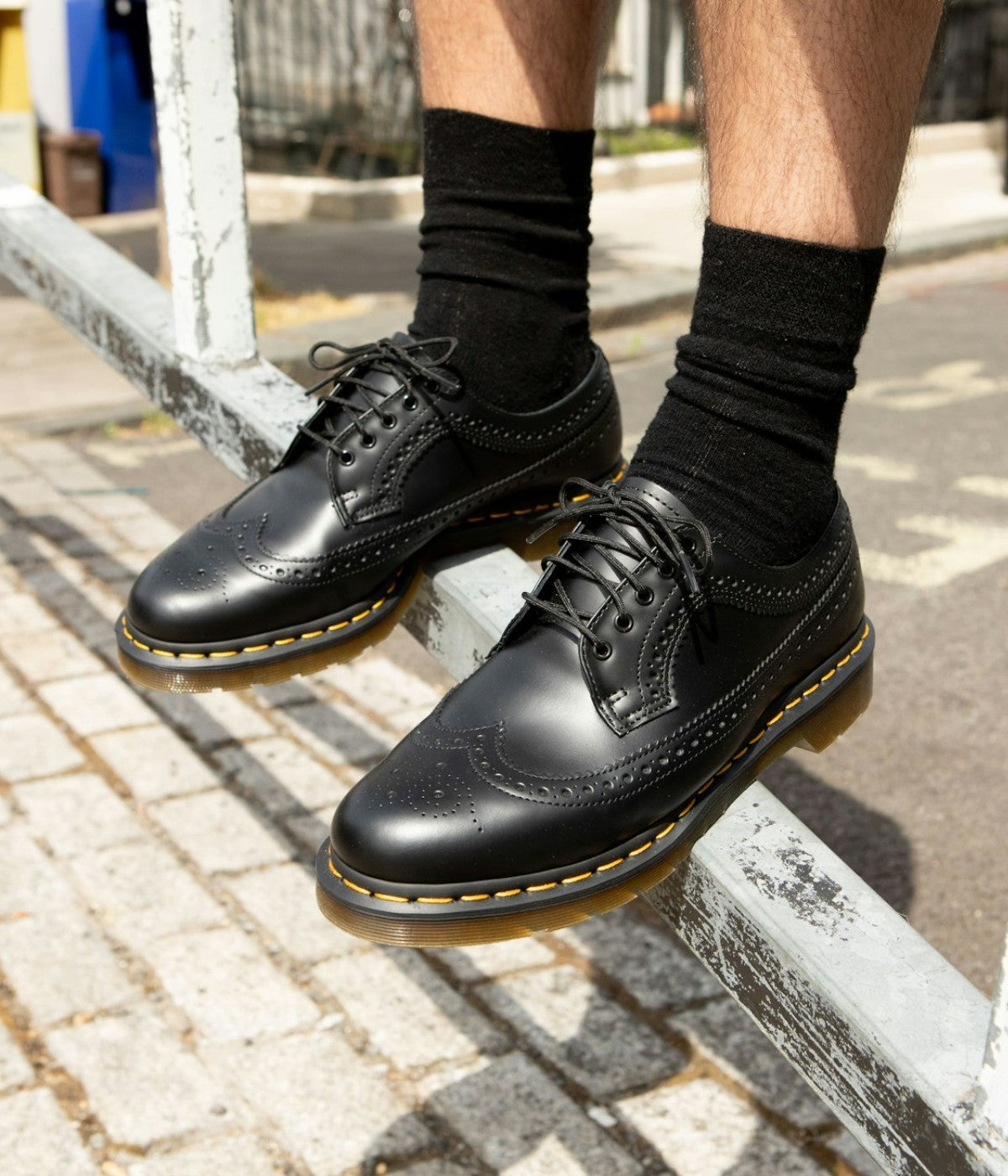 Dr. Martens 3989 Brogues – Wingtip Style with Docs Attitude | NEON