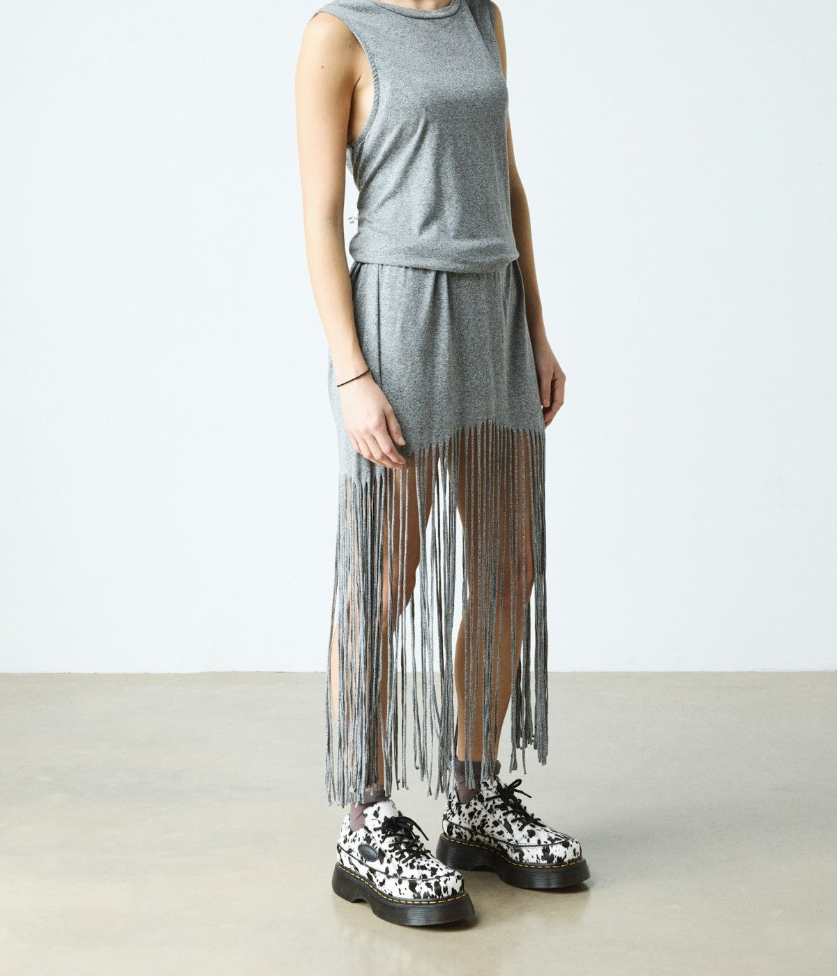 #color_Cream & Black