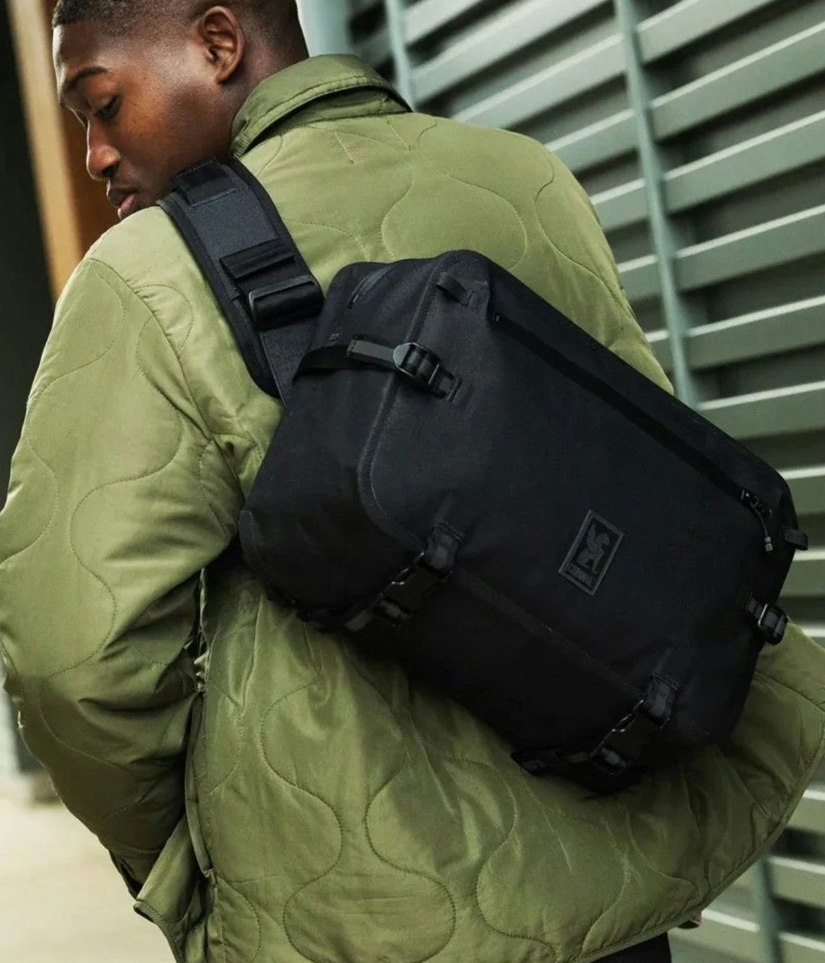 Chrome Kadet Max WP 17L – Waterproof Sling Bag | NEON Canada