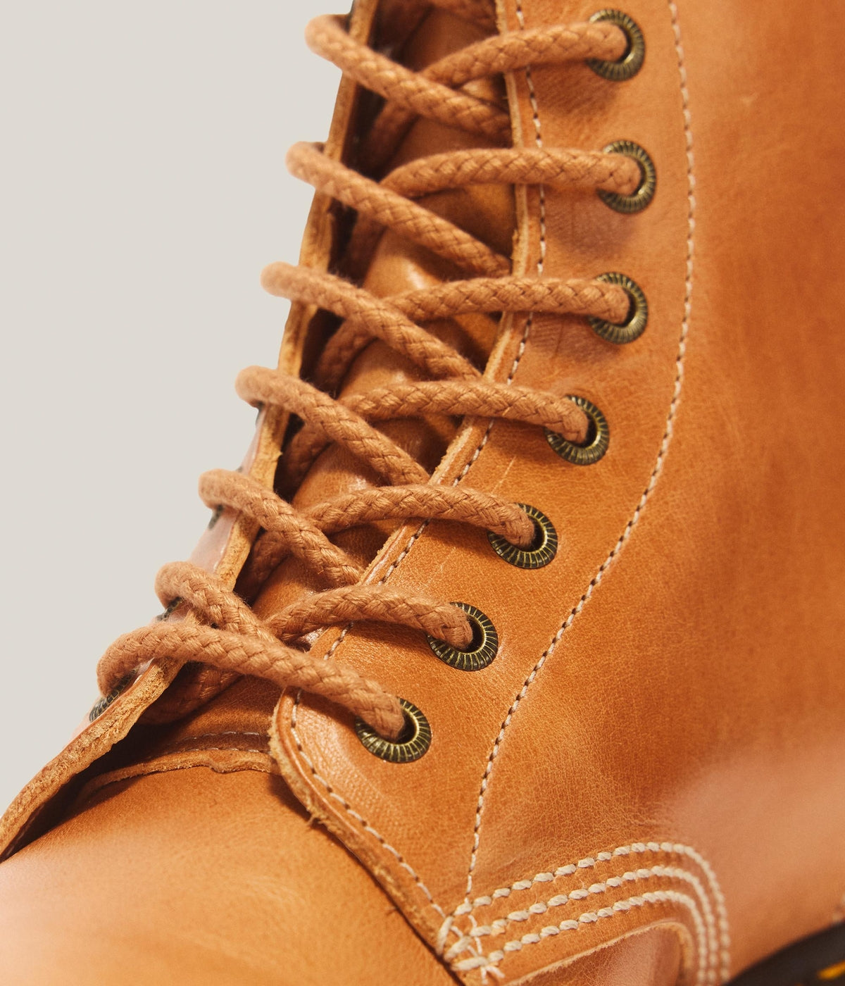 #color_Veg Tan Luxe