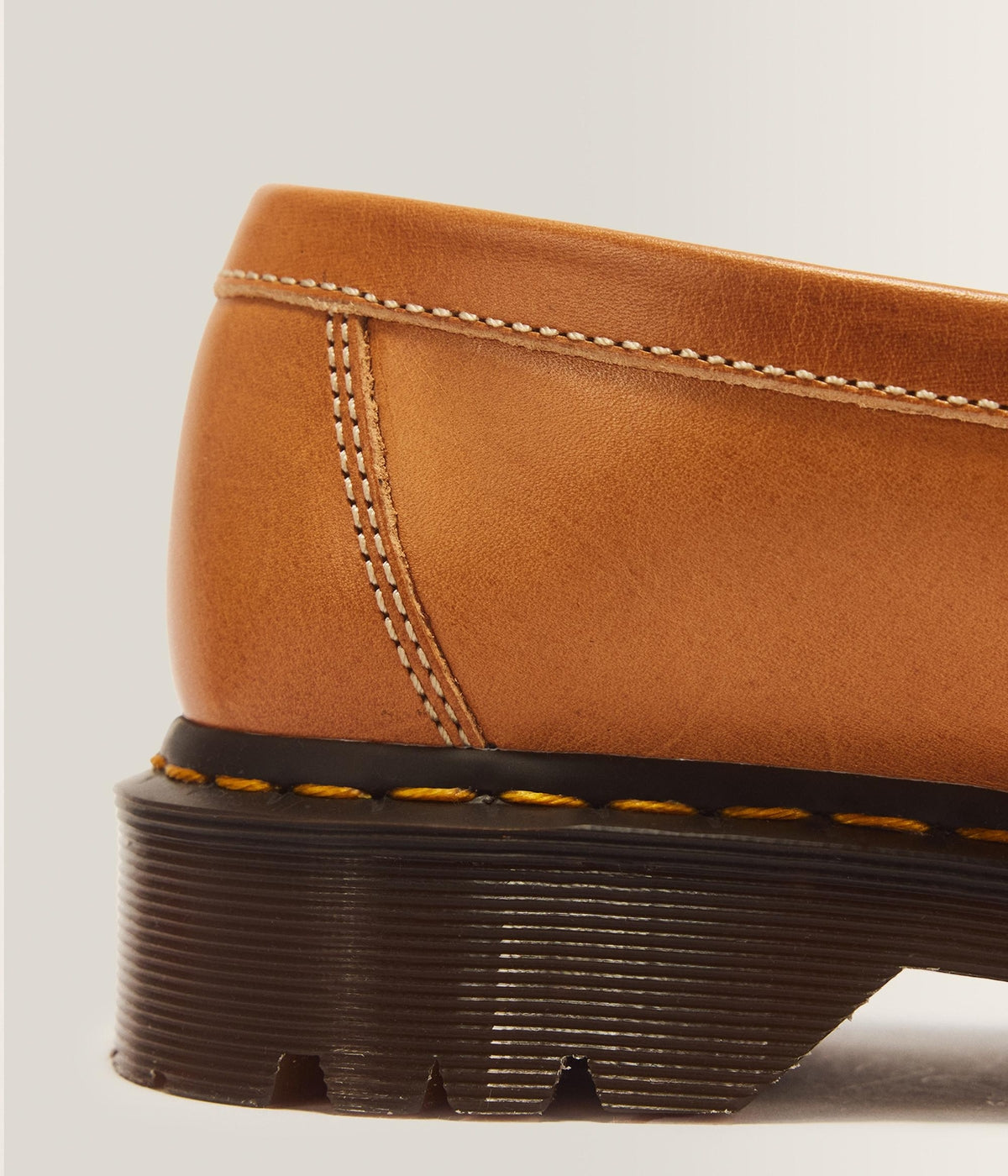 #color_Veg Tan Luxe