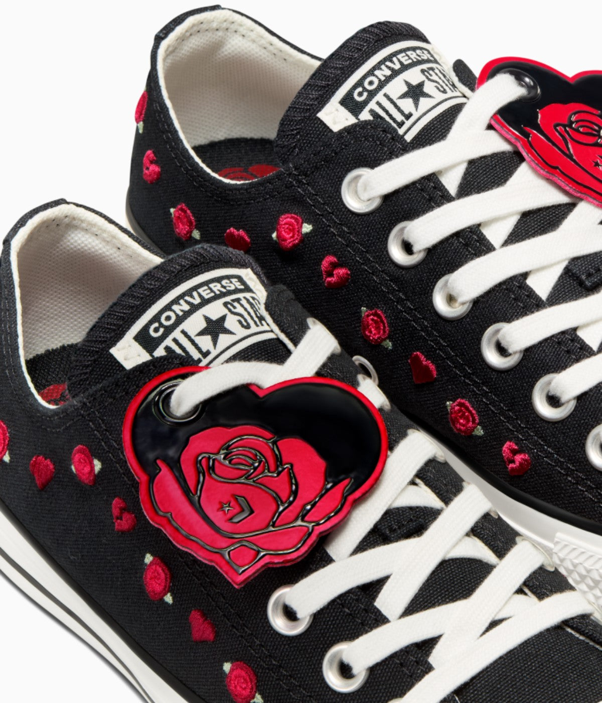 #color_Black / Red / Egret