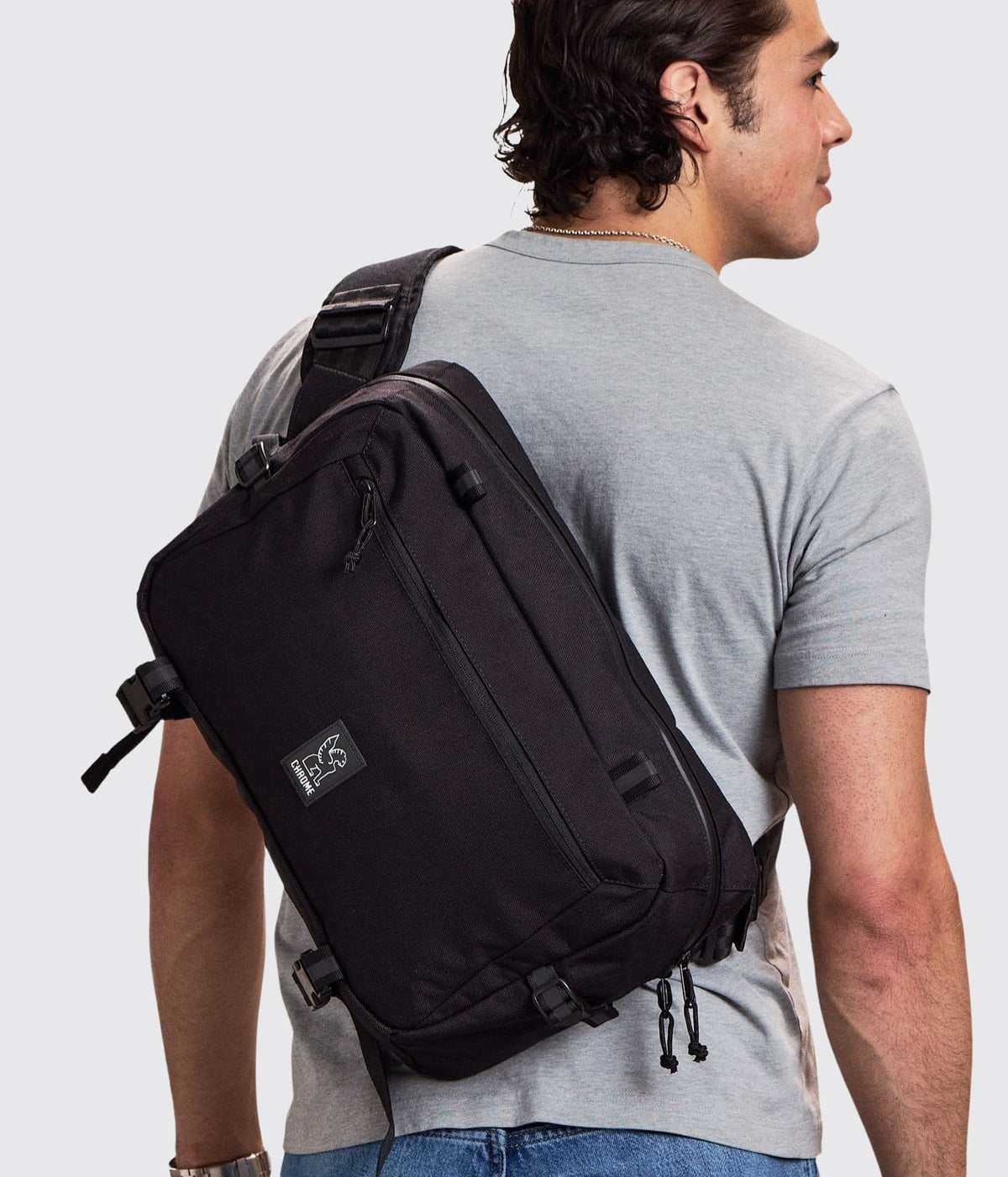 CHROME KADET MAX 15L ブラック Chrome Kadet Max 15L Cross-Body Bag | Laptop-Ready | NEON Canada