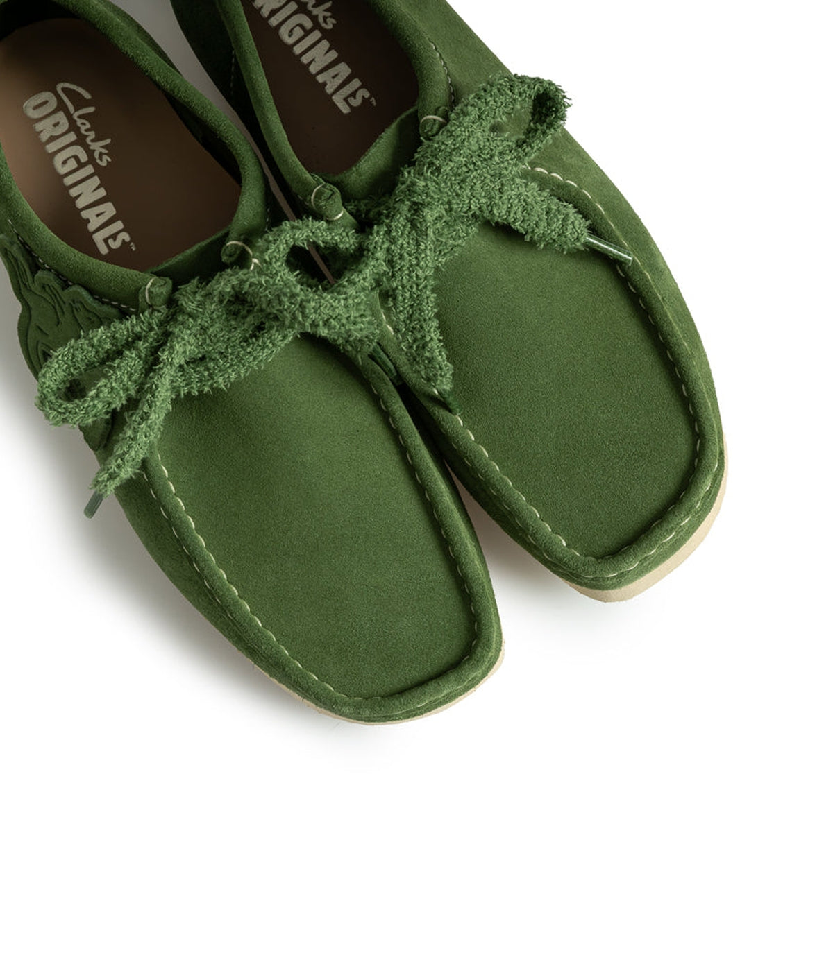 Clarks Men's Wallabee 2604 | Green Suede & Vibram® Sole | NEON Canada