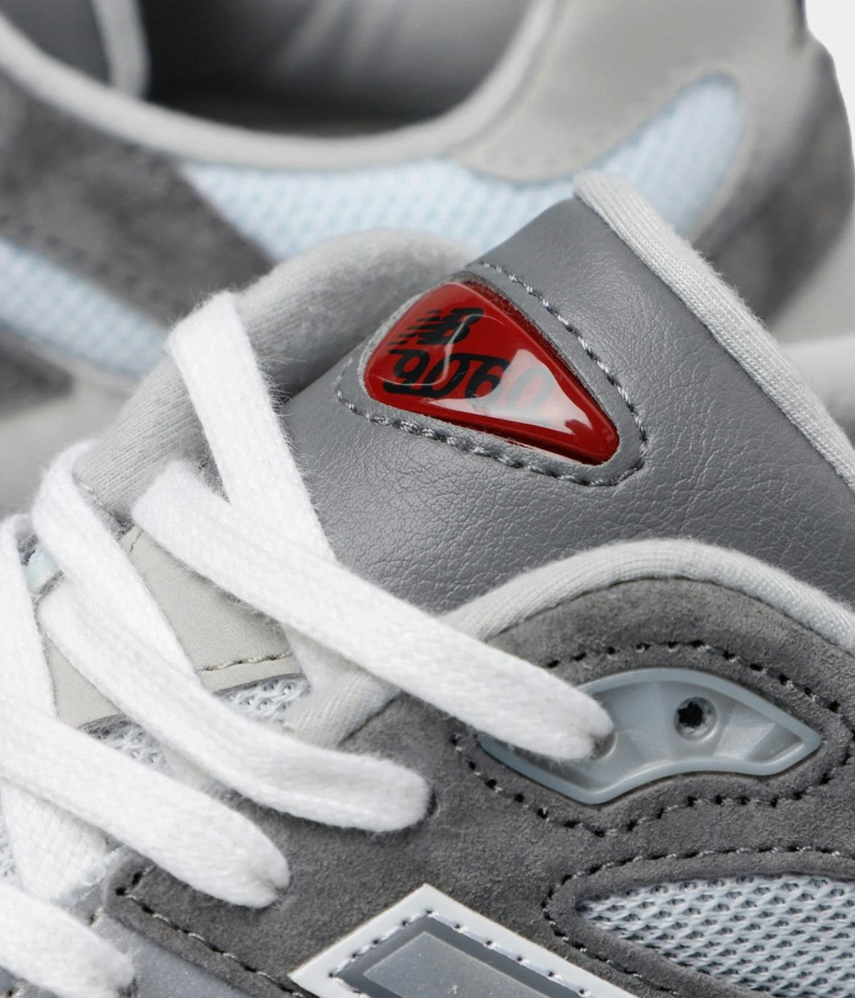 #color_Raincloud With Castlerock With White