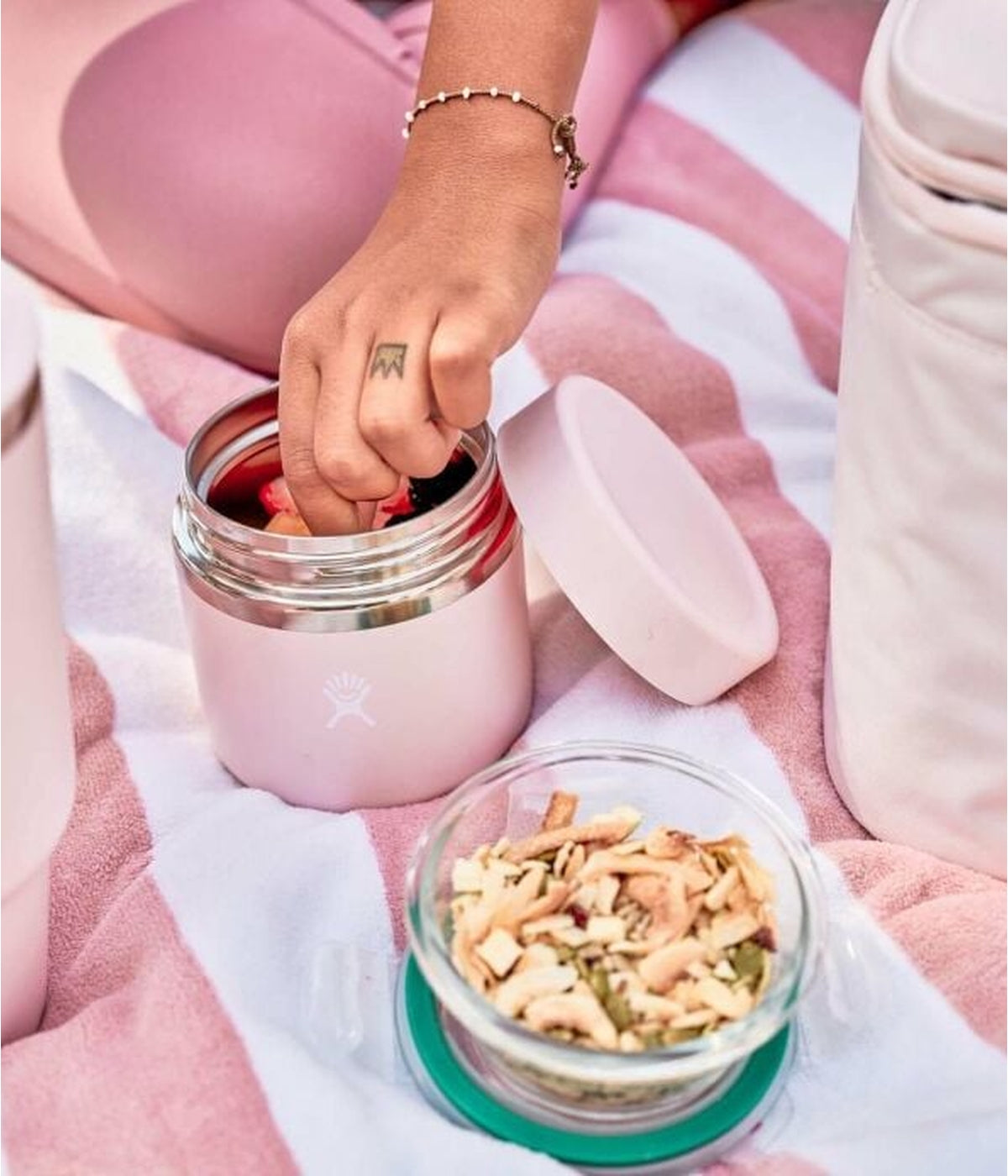 20 oz Insulated Food Jar – Hydro Flask | Leakproof & Durable