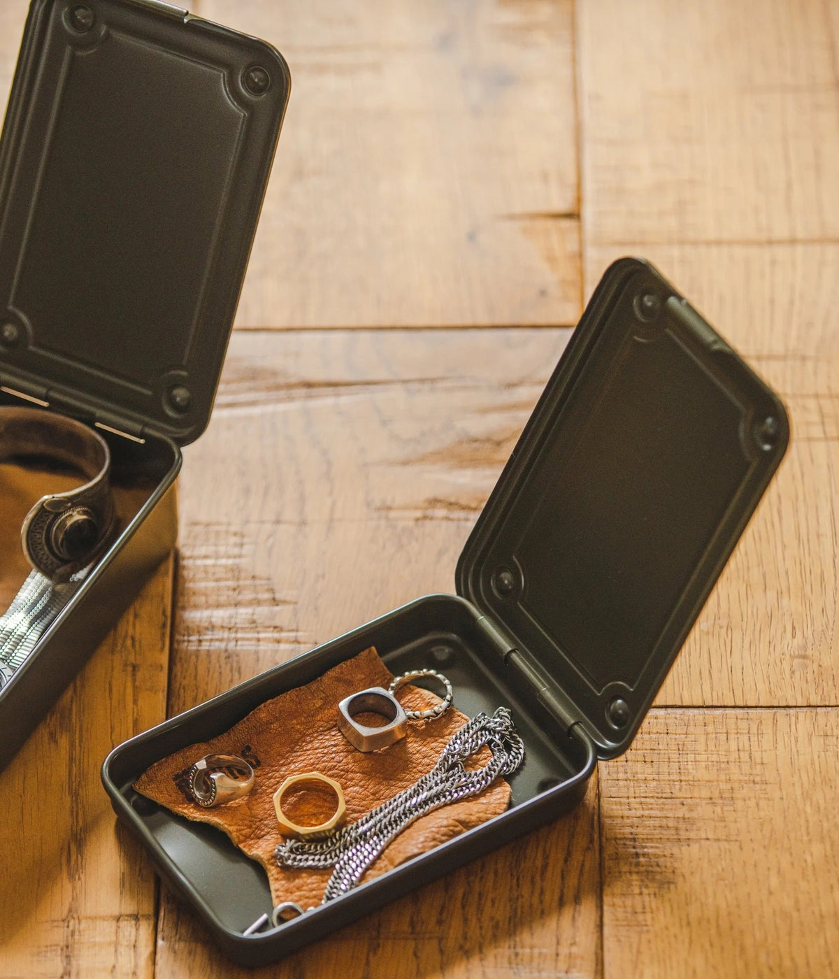 TOYO Boîte à outils en forme de coffre T-152