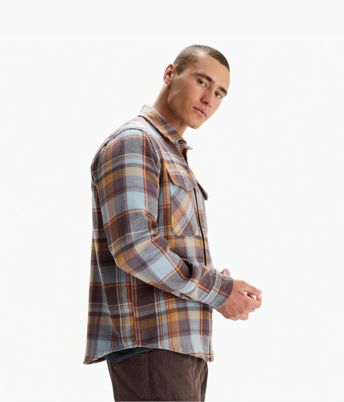 #color_Hut Plaid Vapor