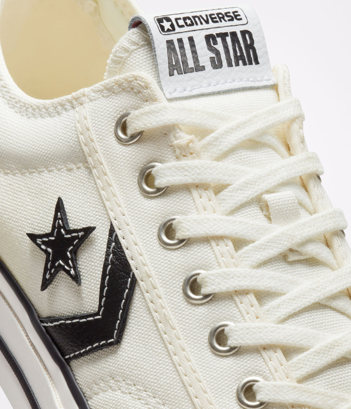 #color_Vintage White/Black/Vintage White