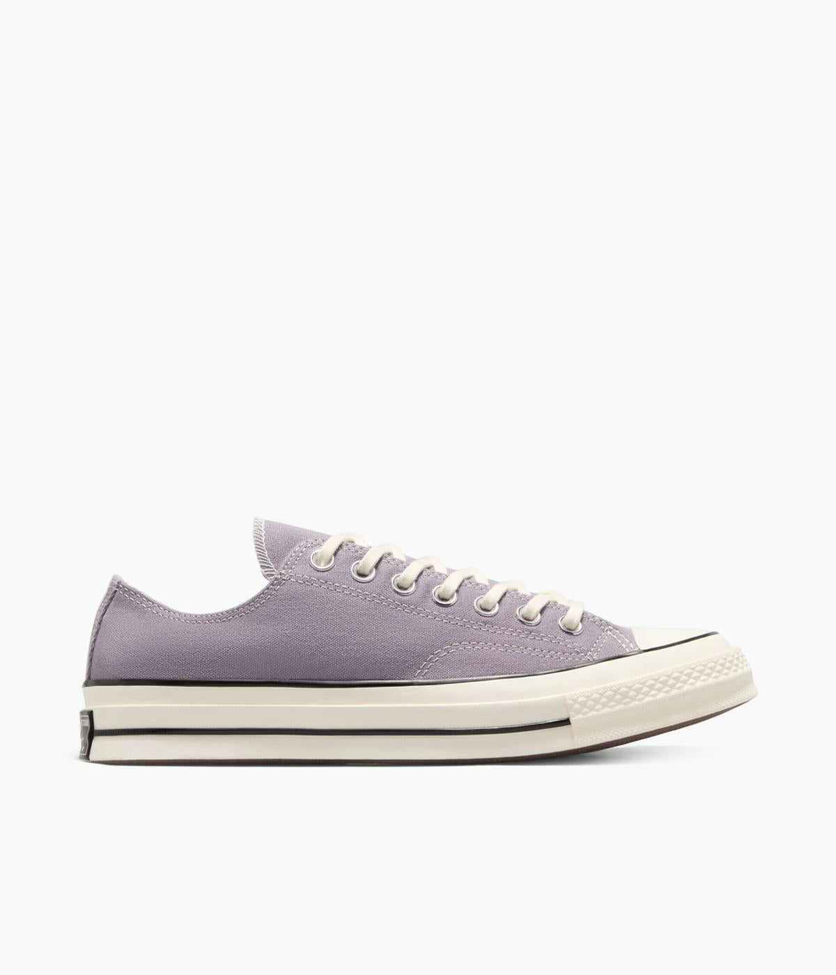 #color_Mauve Stone/Egret/Black
