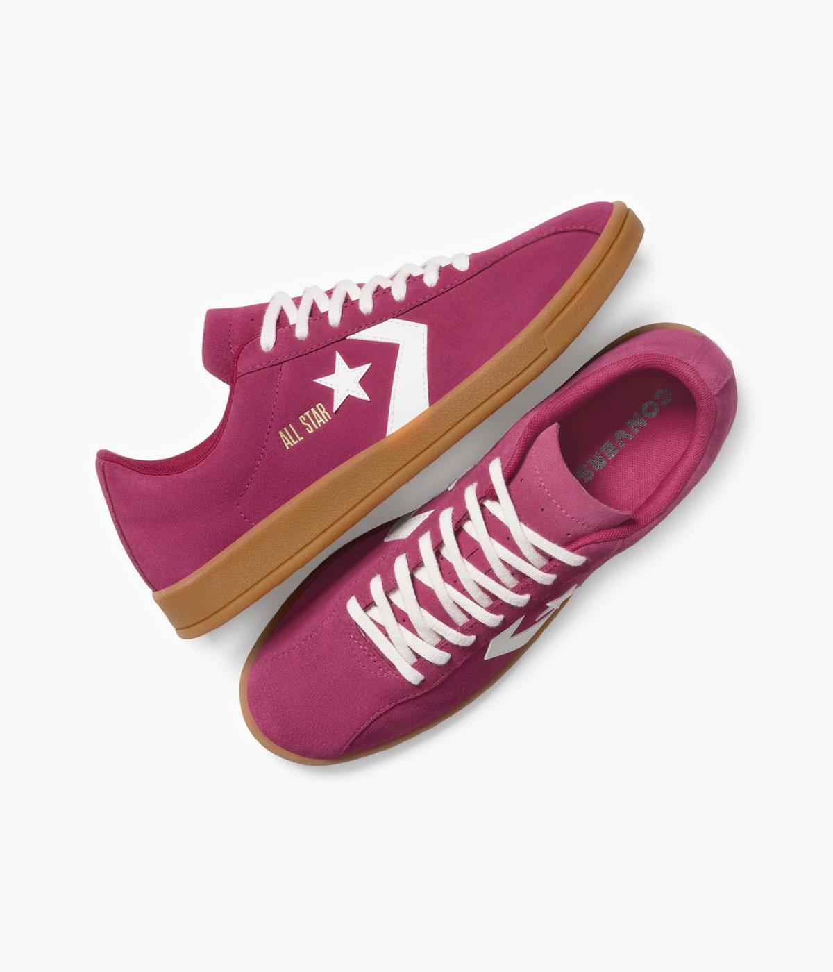 #color_Sporty Berry/Vintage White/Gum
